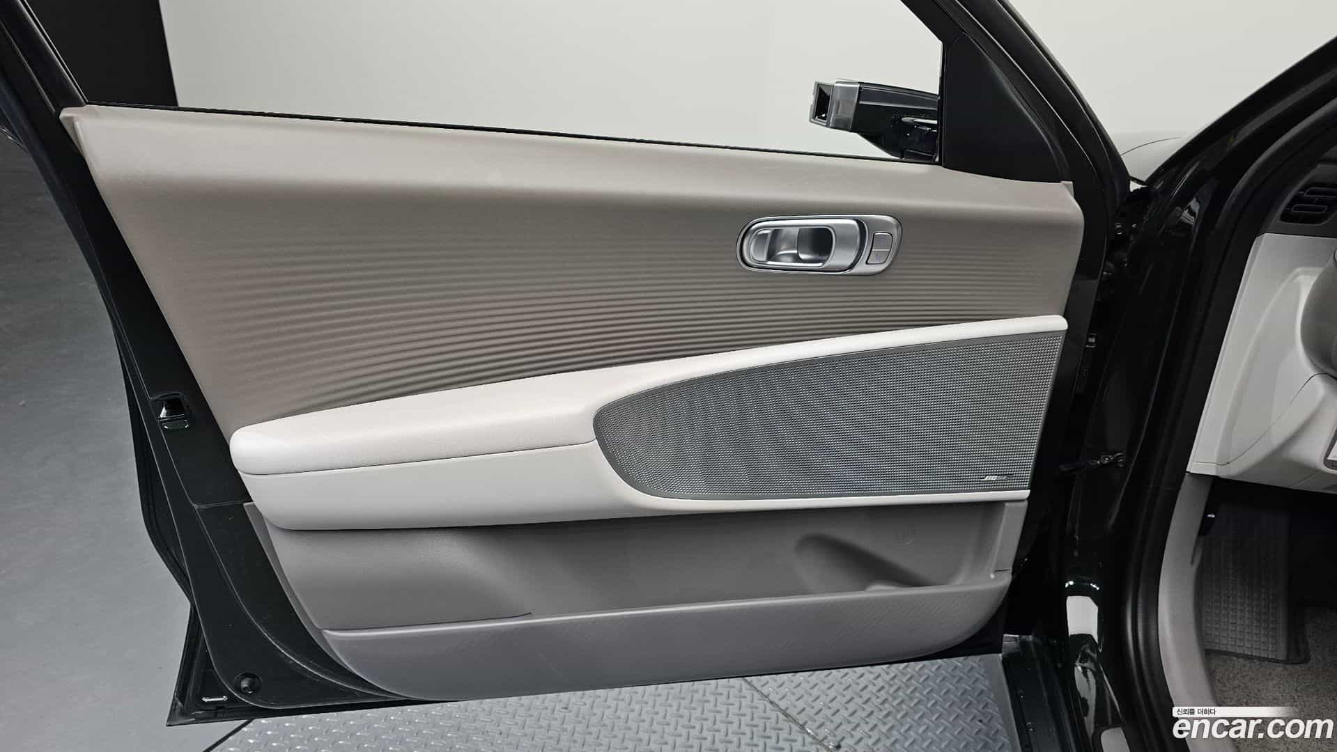 Ioniq6 Hyundai 2023.4-INNER-034