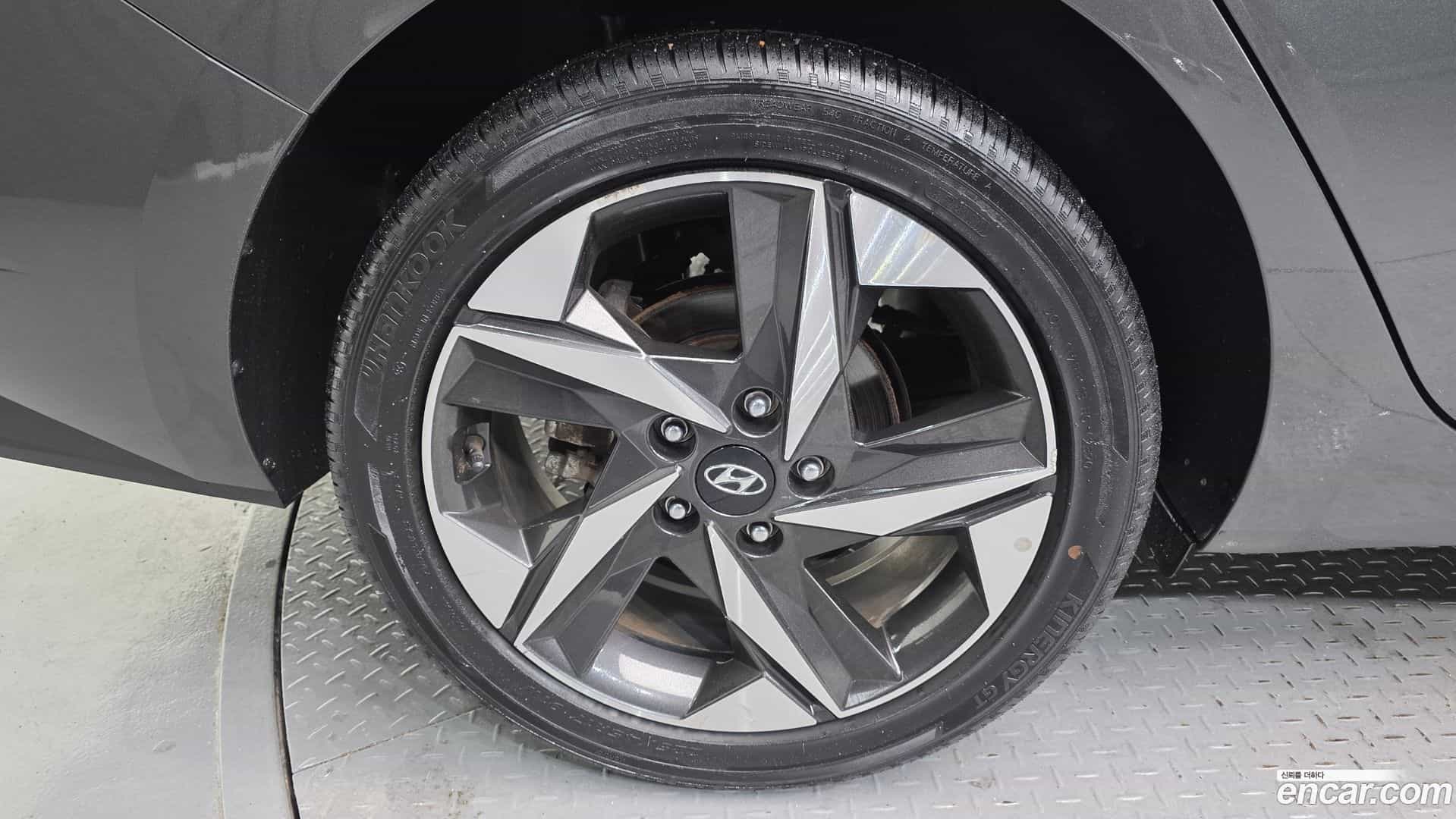 AVANTE Hyundai 2020.6-OUTER-005