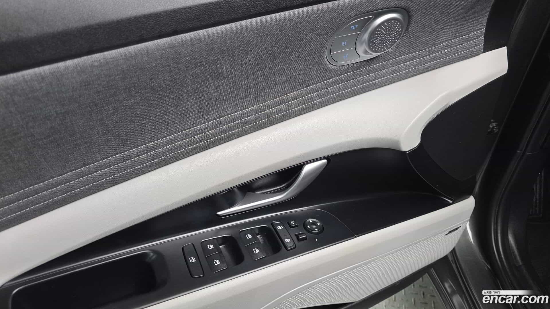 AVANTE Hyundai 2020.6-OPTION-016