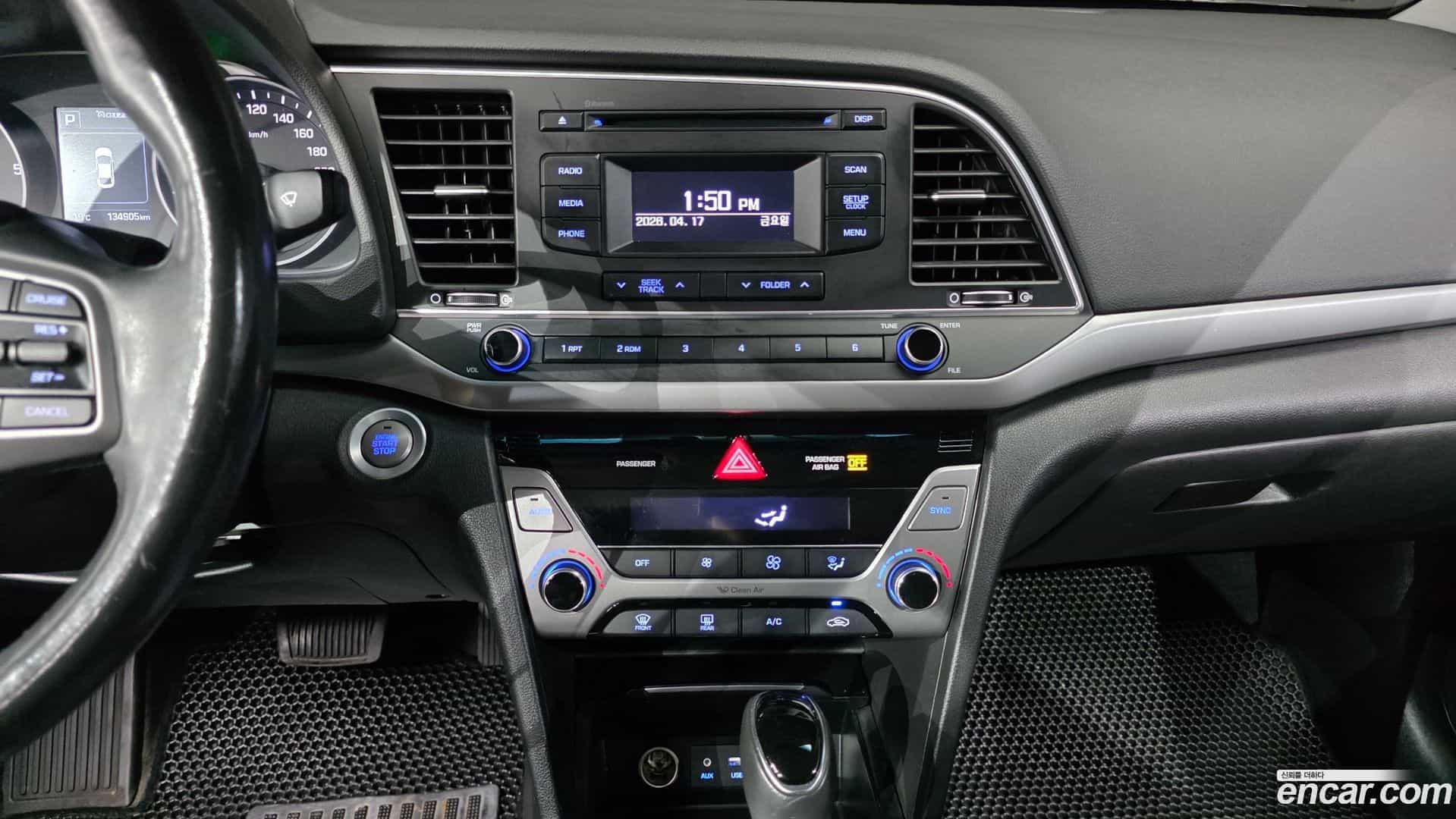 AVANTE Hyundai 2017.6-OPTION-018