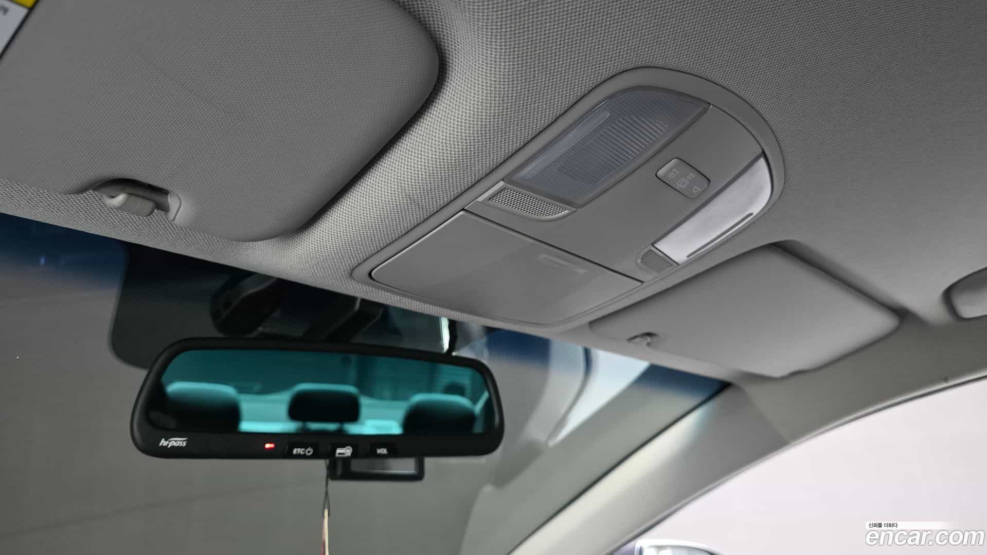 AVANTE Hyundai 2017.6-OPTION-021
