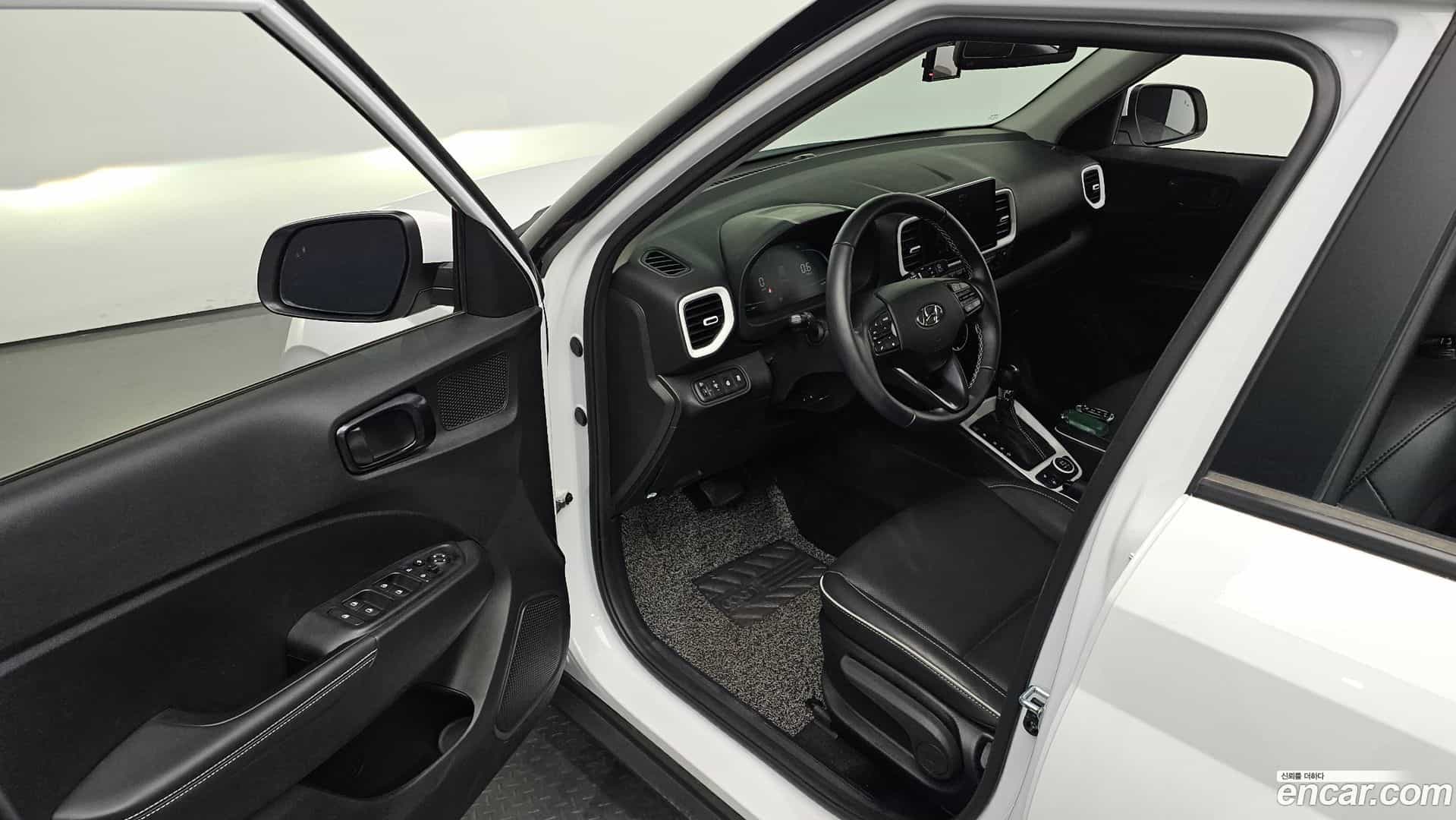 Venue Hyundai 2023.9-INNER-010