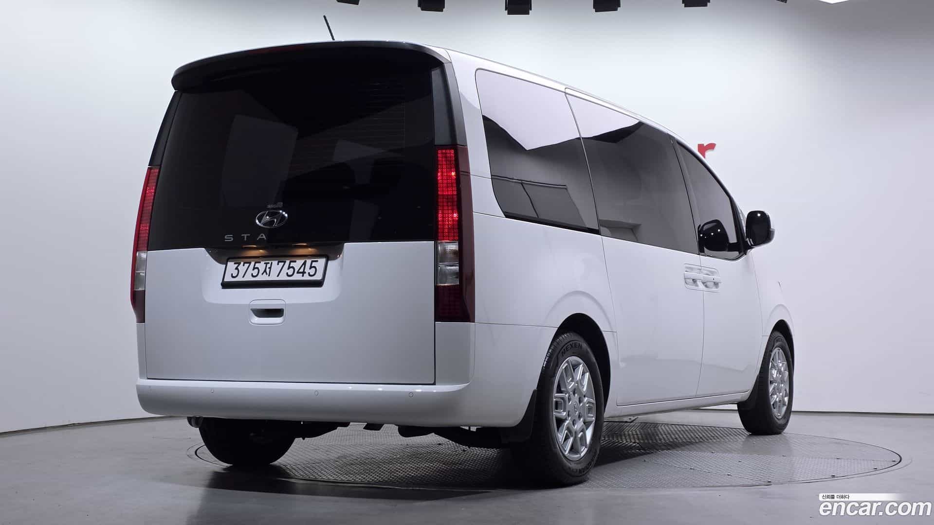 Staria Hyundai 2023.1-OUTER-002