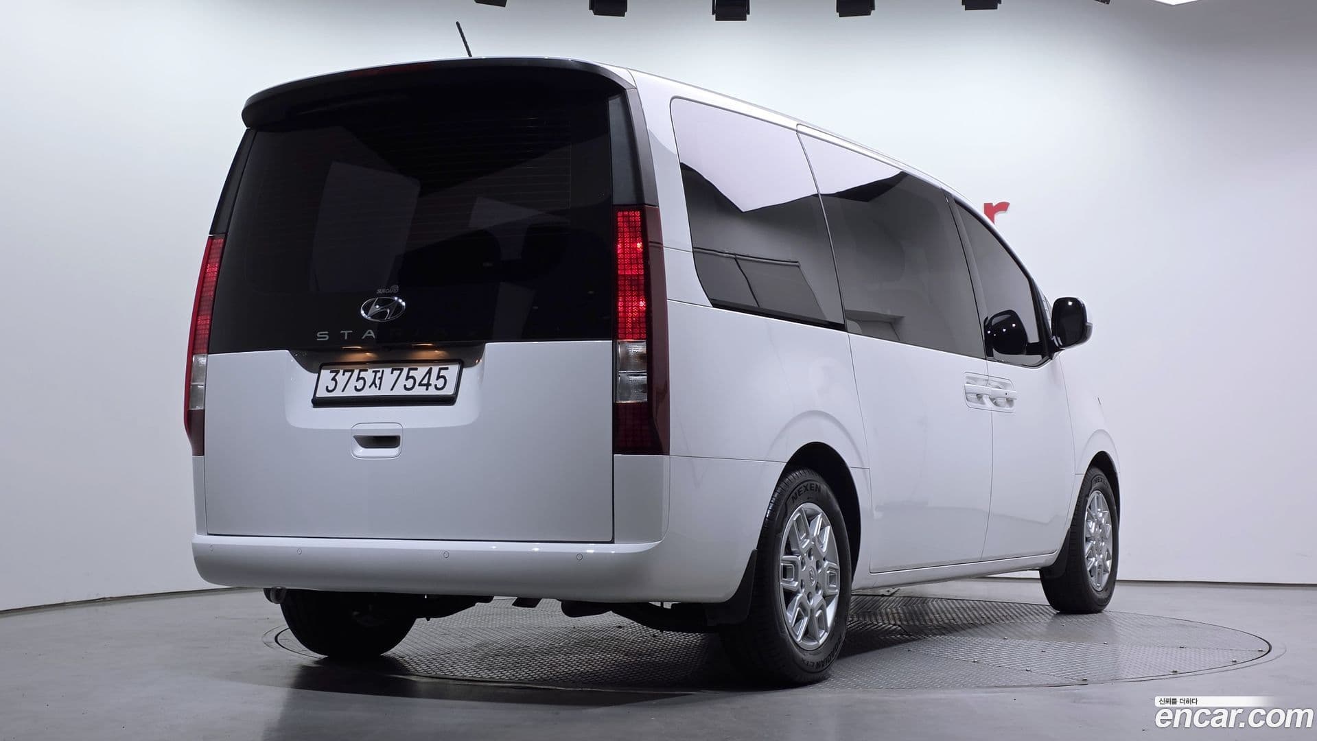 Main__Slider__Photo:Staria Hyundai 2023.1-1