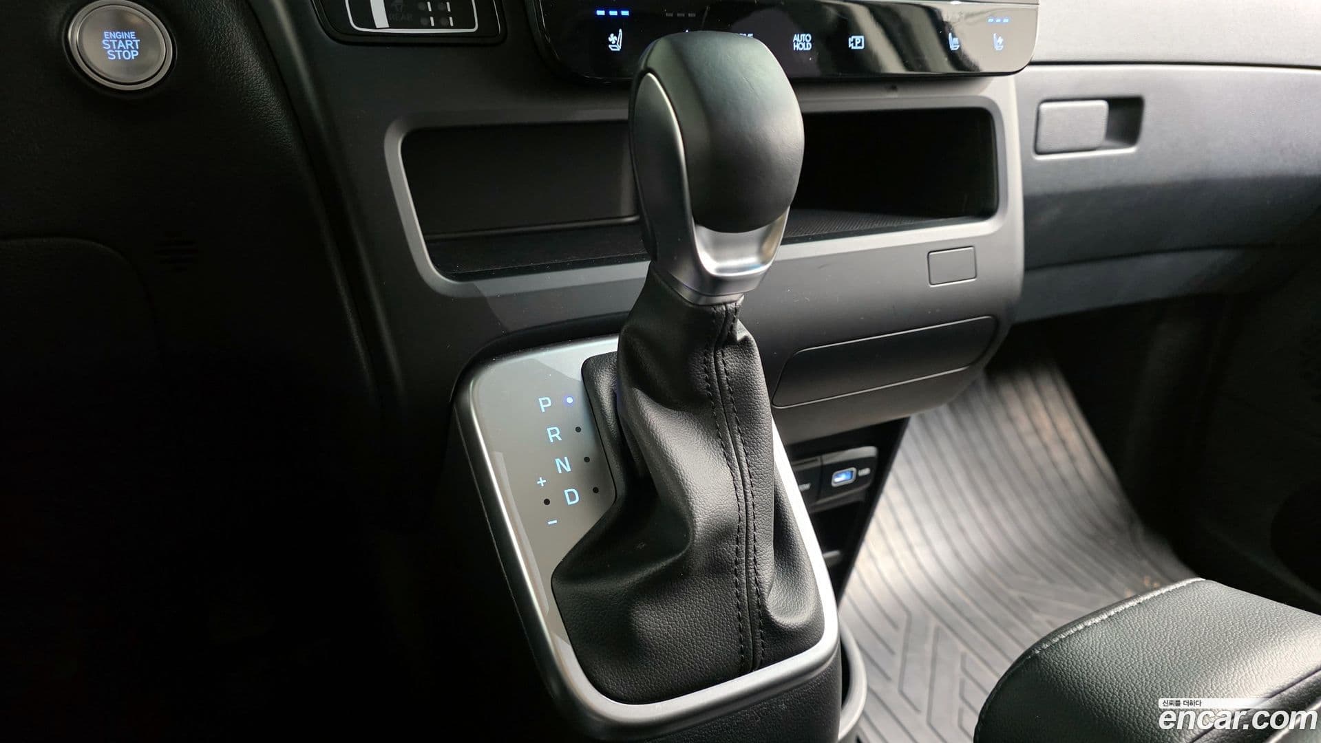 Main__Slider__Photo:Staria Hyundai 2023.1-8