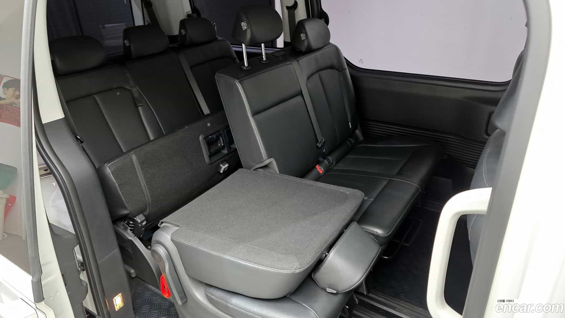 Staria Hyundai 2023.1-OPTION-017