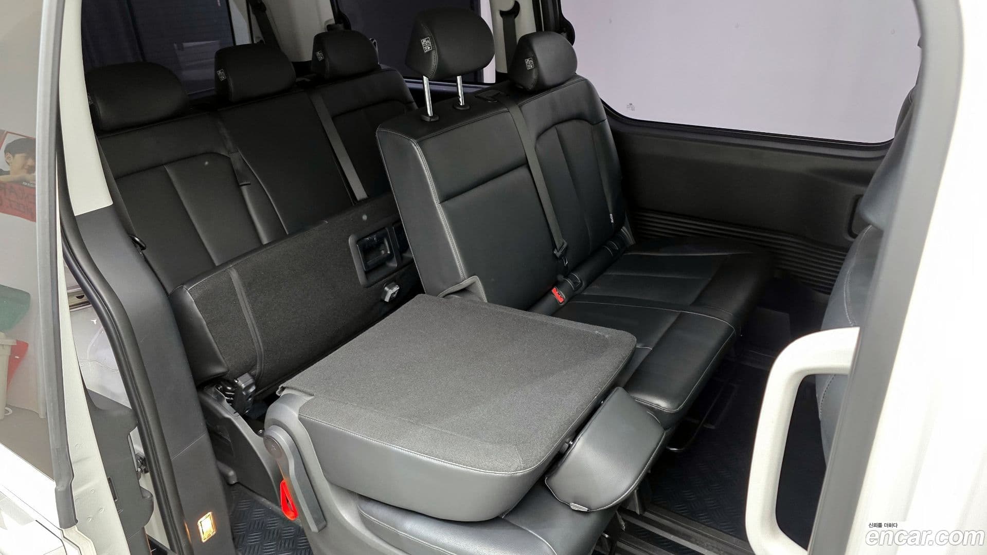 Main__Slider__Photo:Staria Hyundai 2023.1-12