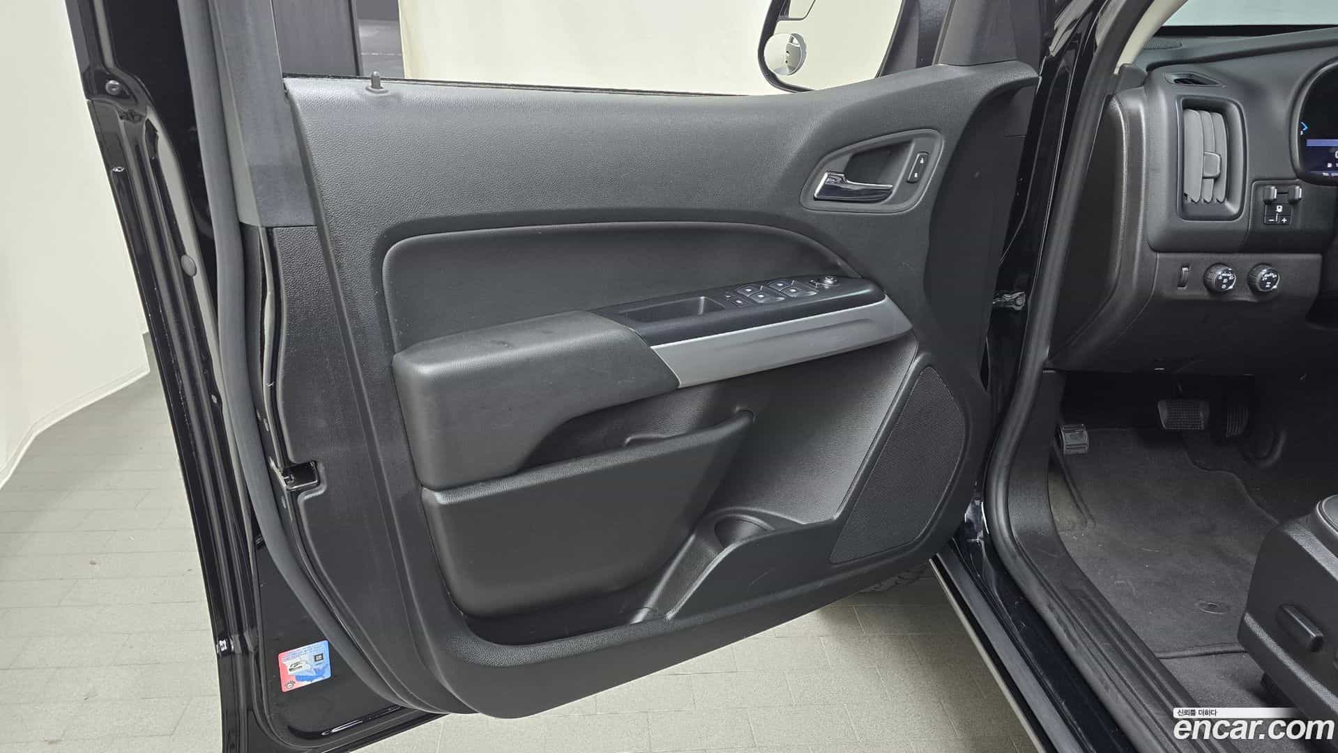 Colorado Chevrolet 2022.2-INNER-034