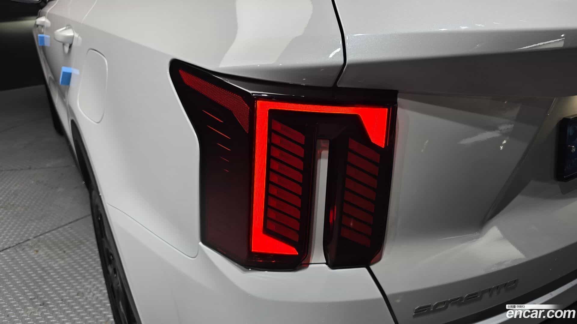 Sorento Kia 2023.9-OUTER-033