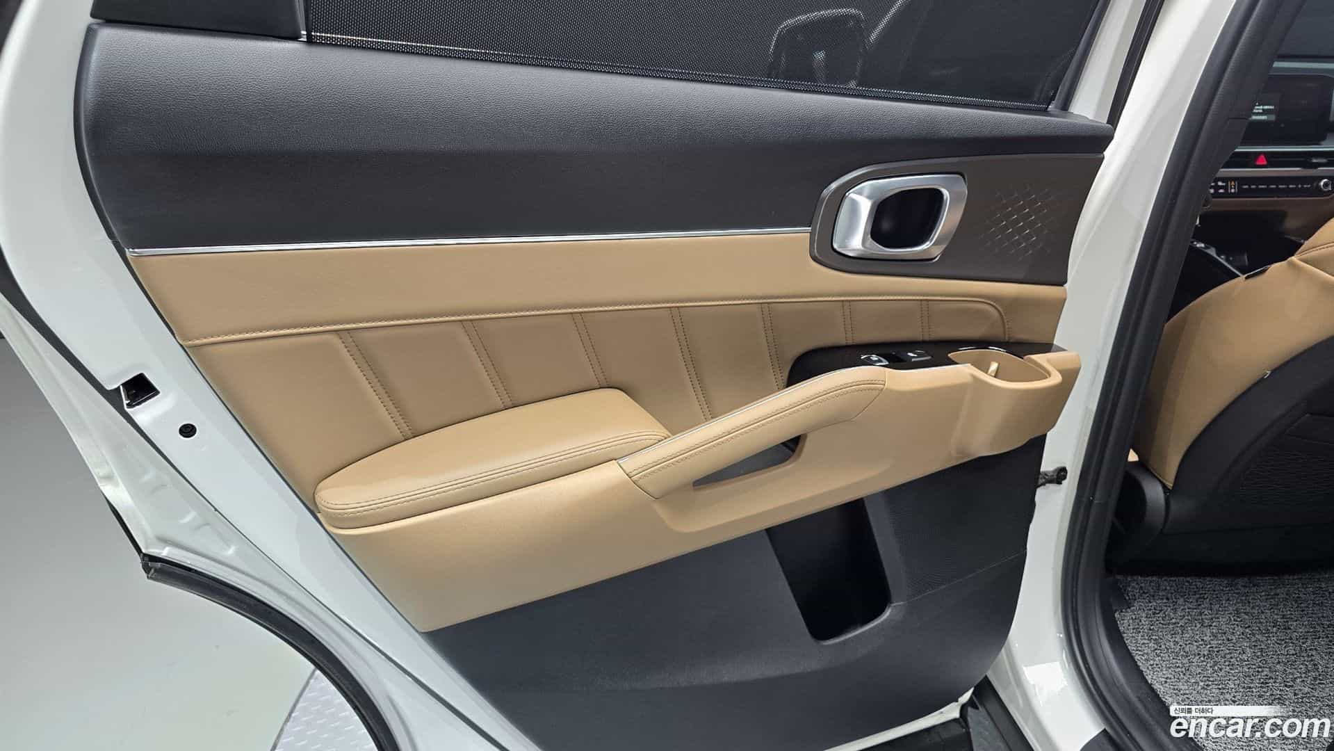 Sorento Kia 2023.9-INNER-035