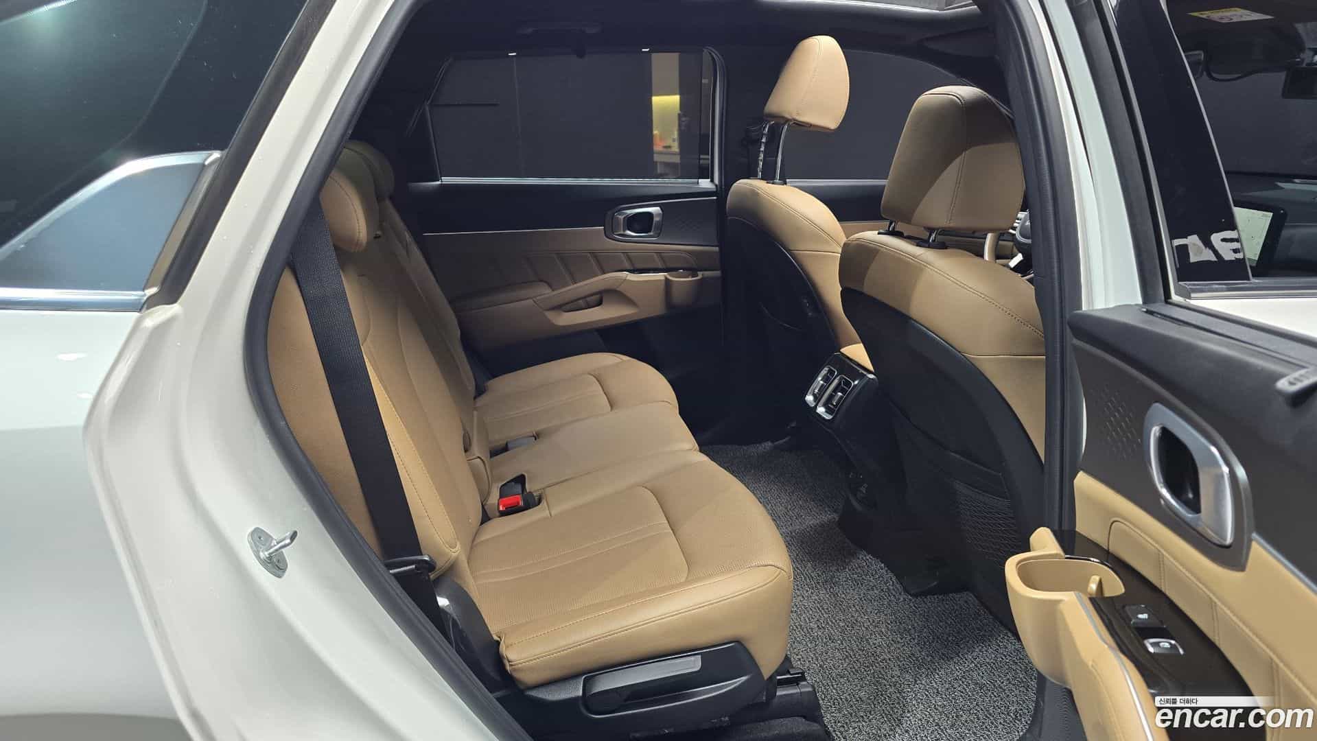 Sorento Kia 2023.9-INNER-036