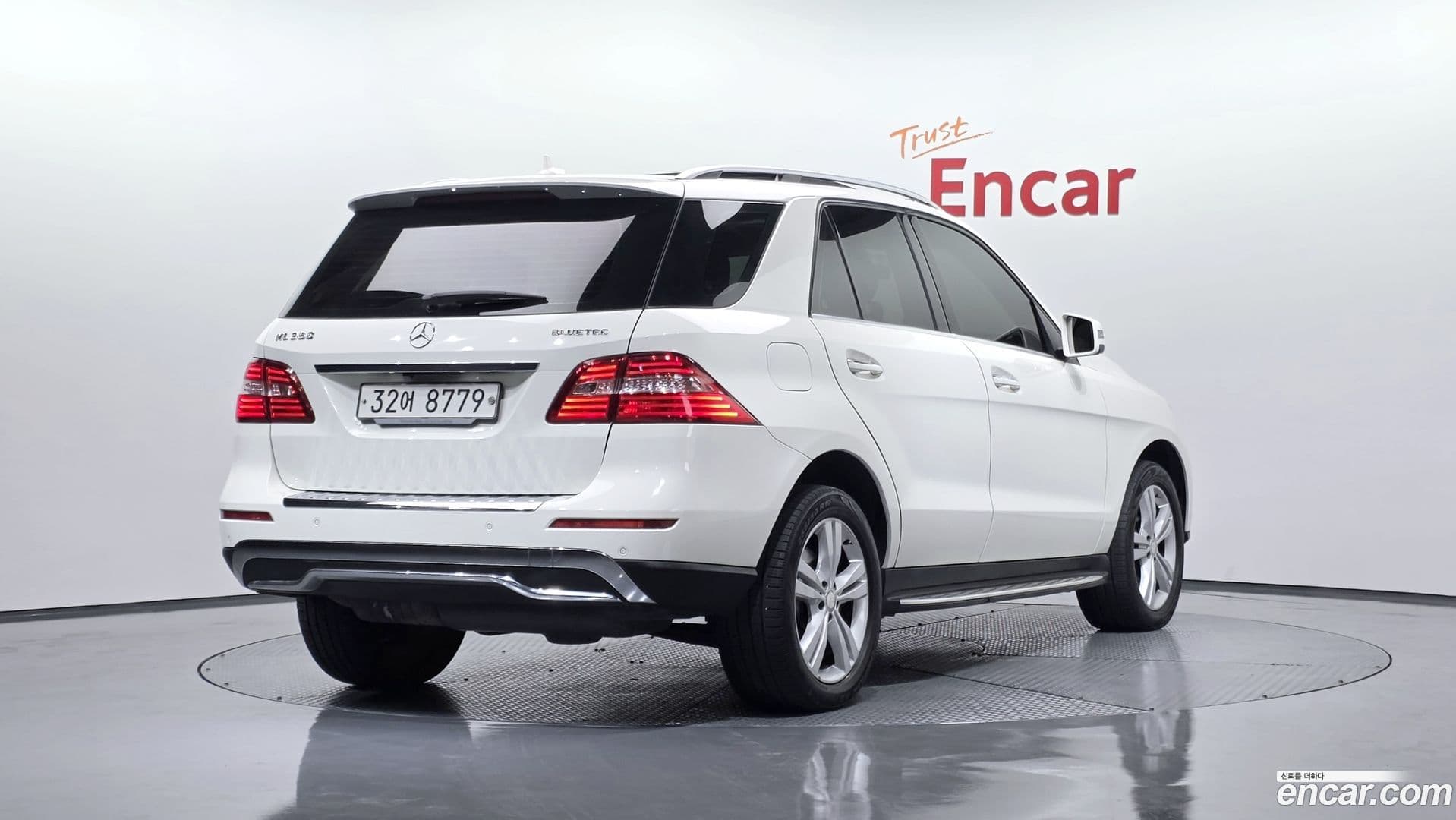 Main__Slider__Photo:M-class Mercedes-Benz 2012.10-1