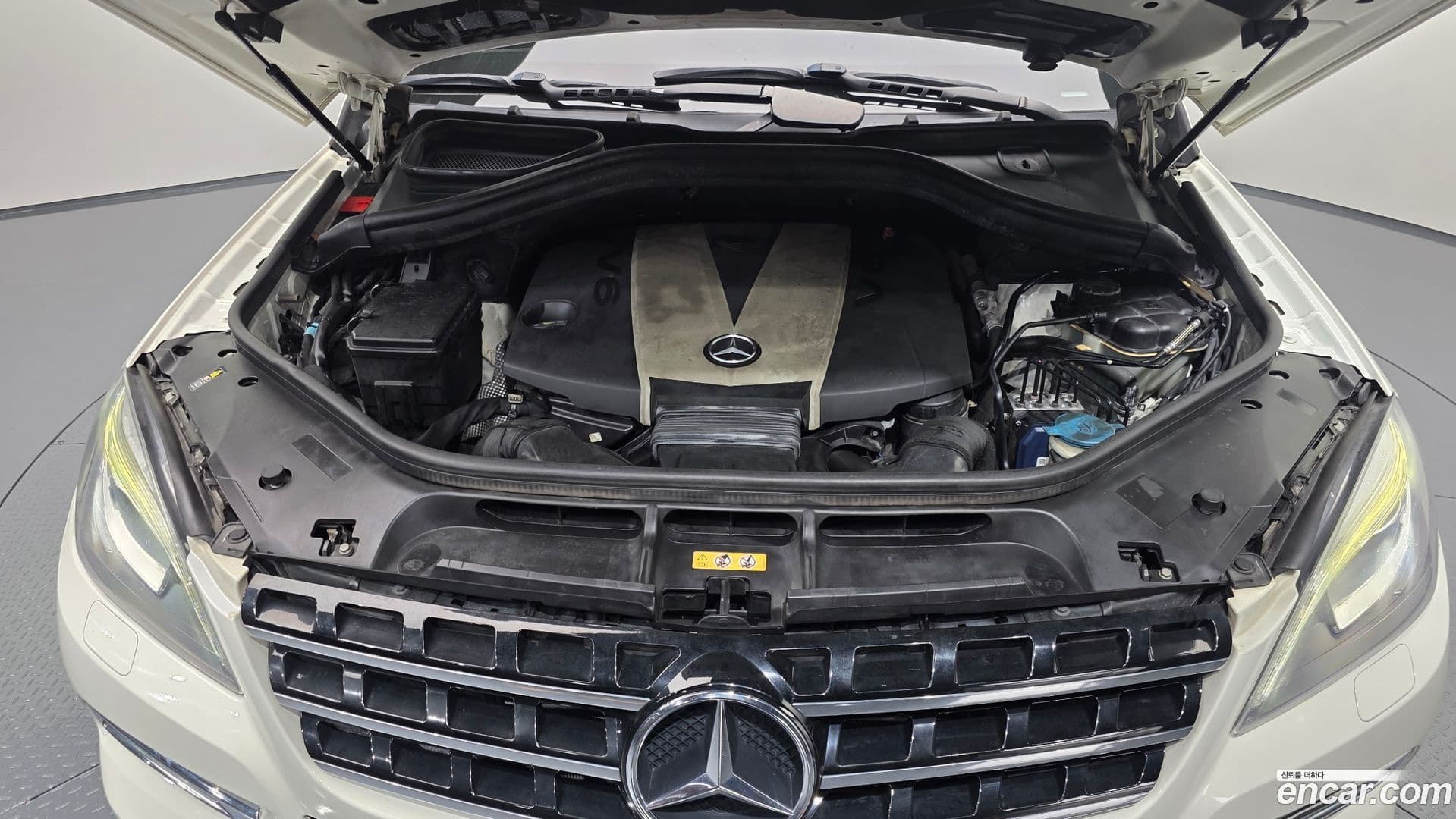 Main__Slider__Photo:M-class Mercedes-Benz 2012.10-5