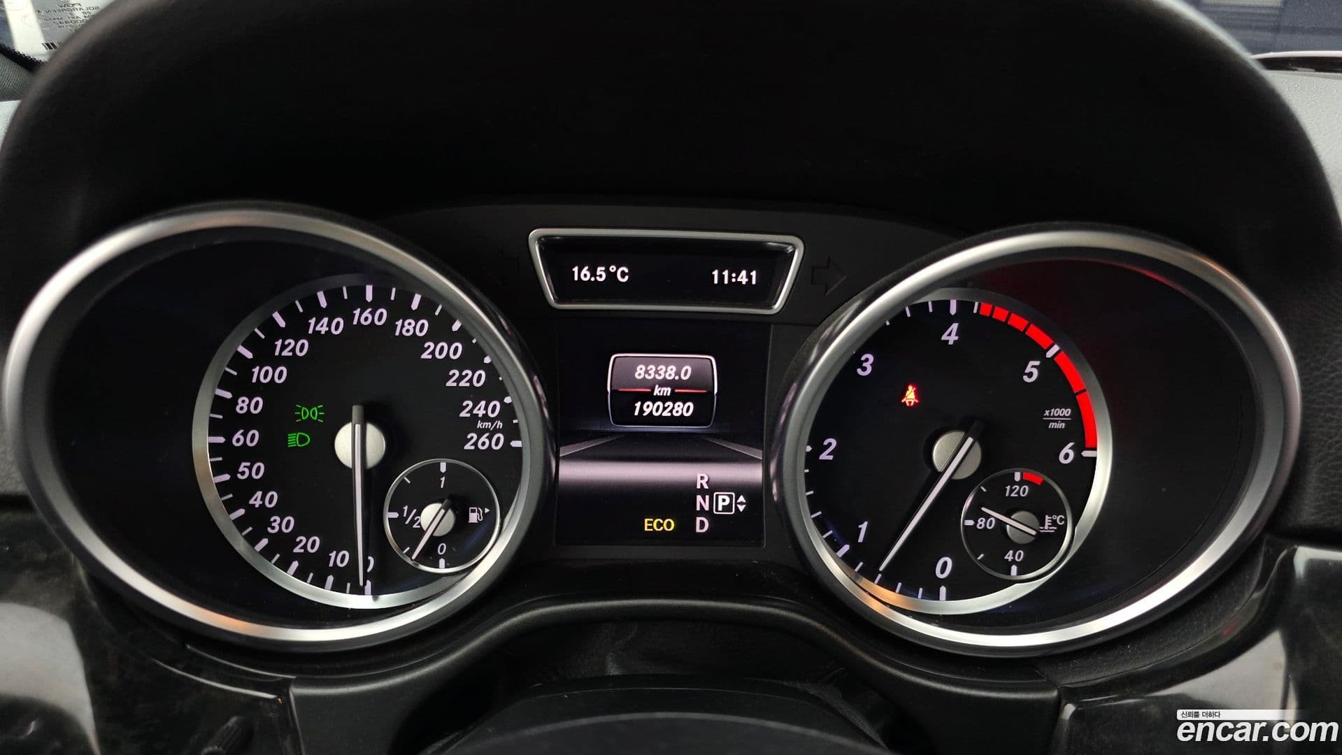 Main__Slider__Photo:M-class Mercedes-Benz 2012.10-7