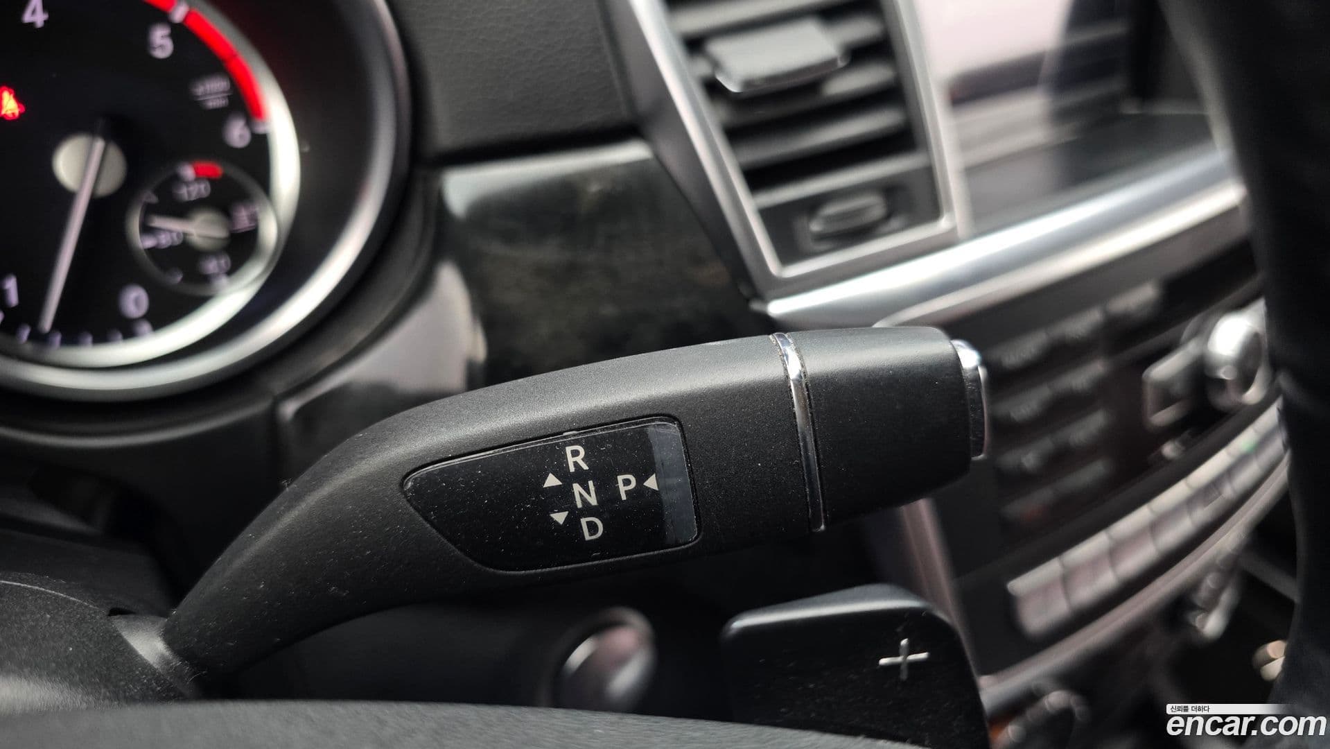 Main__Slider__Photo:M-class Mercedes-Benz 2012.10-8