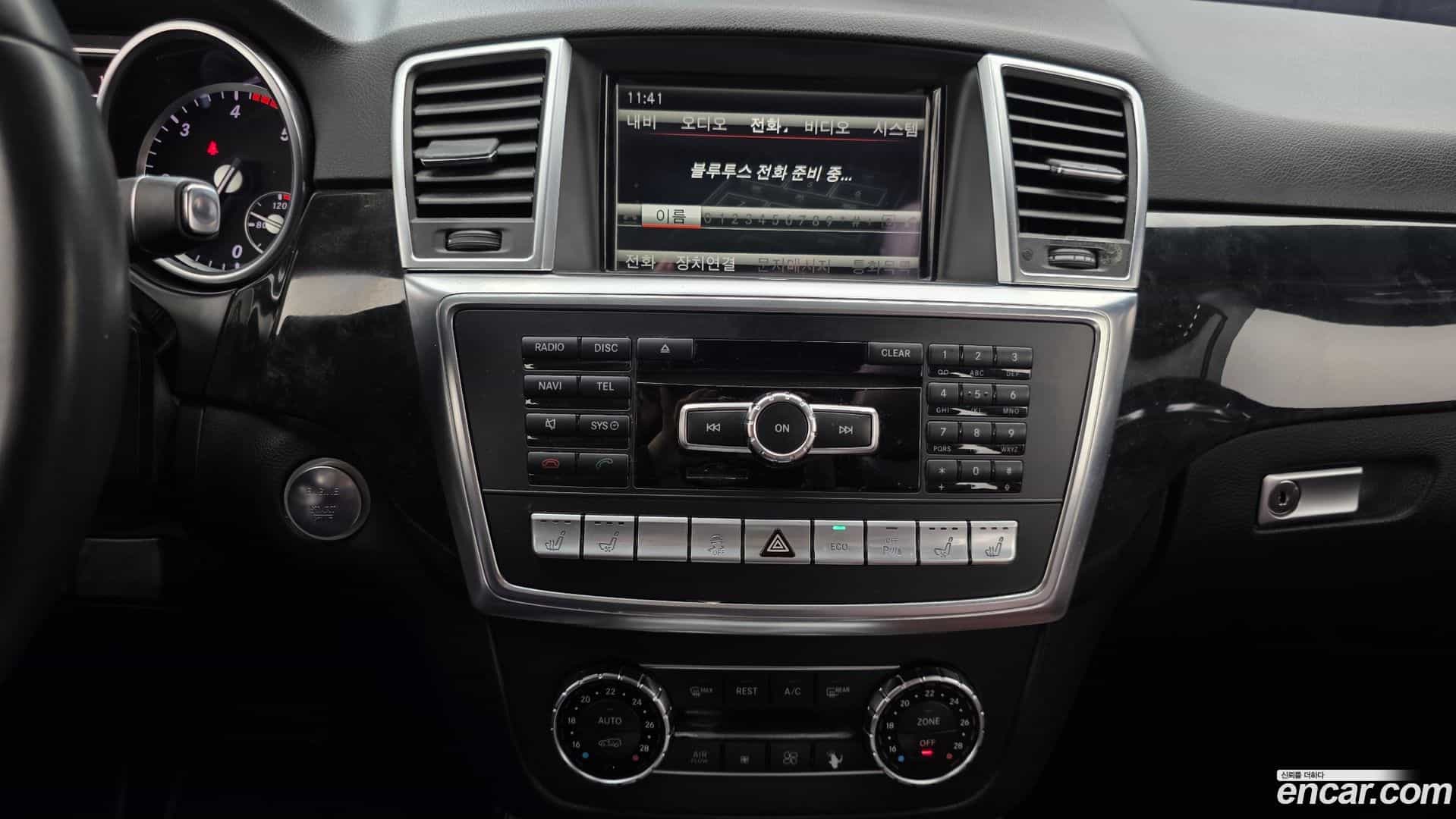M-class Mercedes-Benz 2012.10-OPTION-018