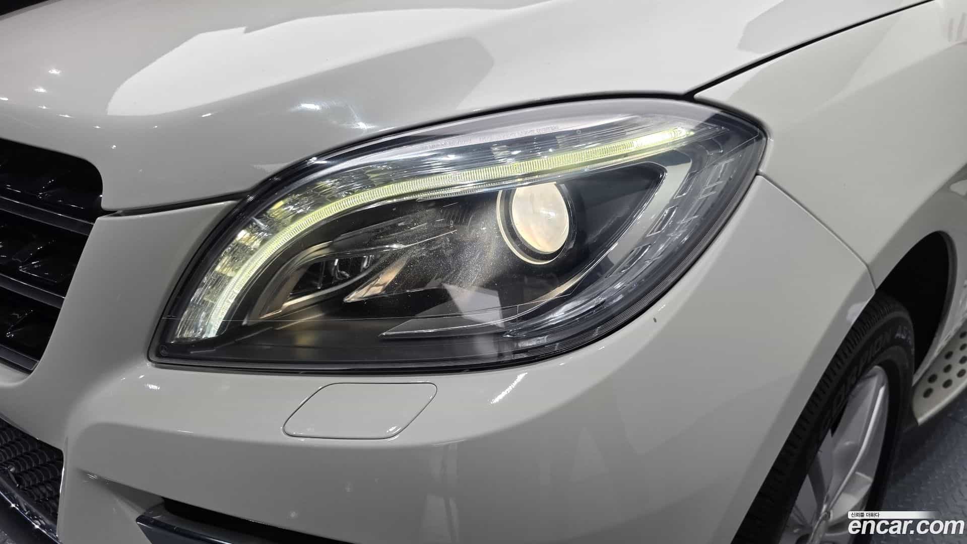 M-class Mercedes-Benz 2012.10-OUTER-032