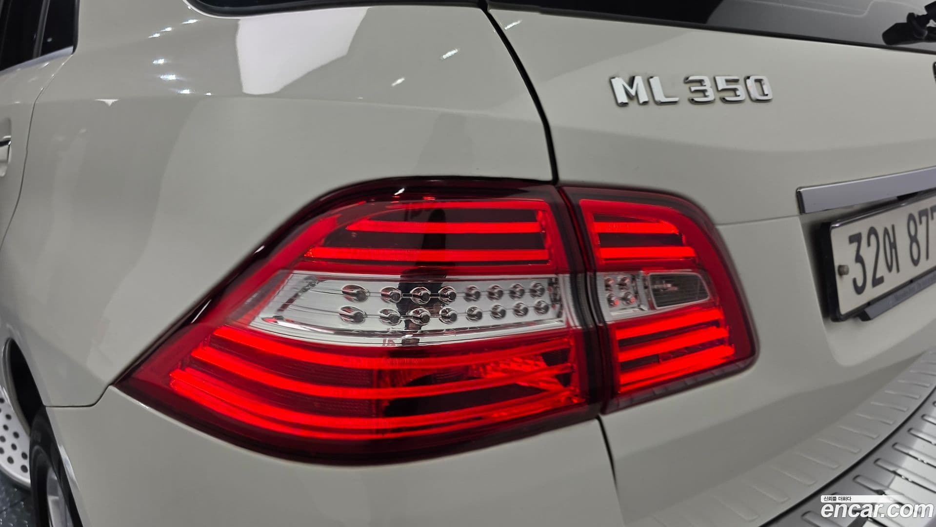 Main__Slider__Photo:M-class Mercedes-Benz 2012.10-22