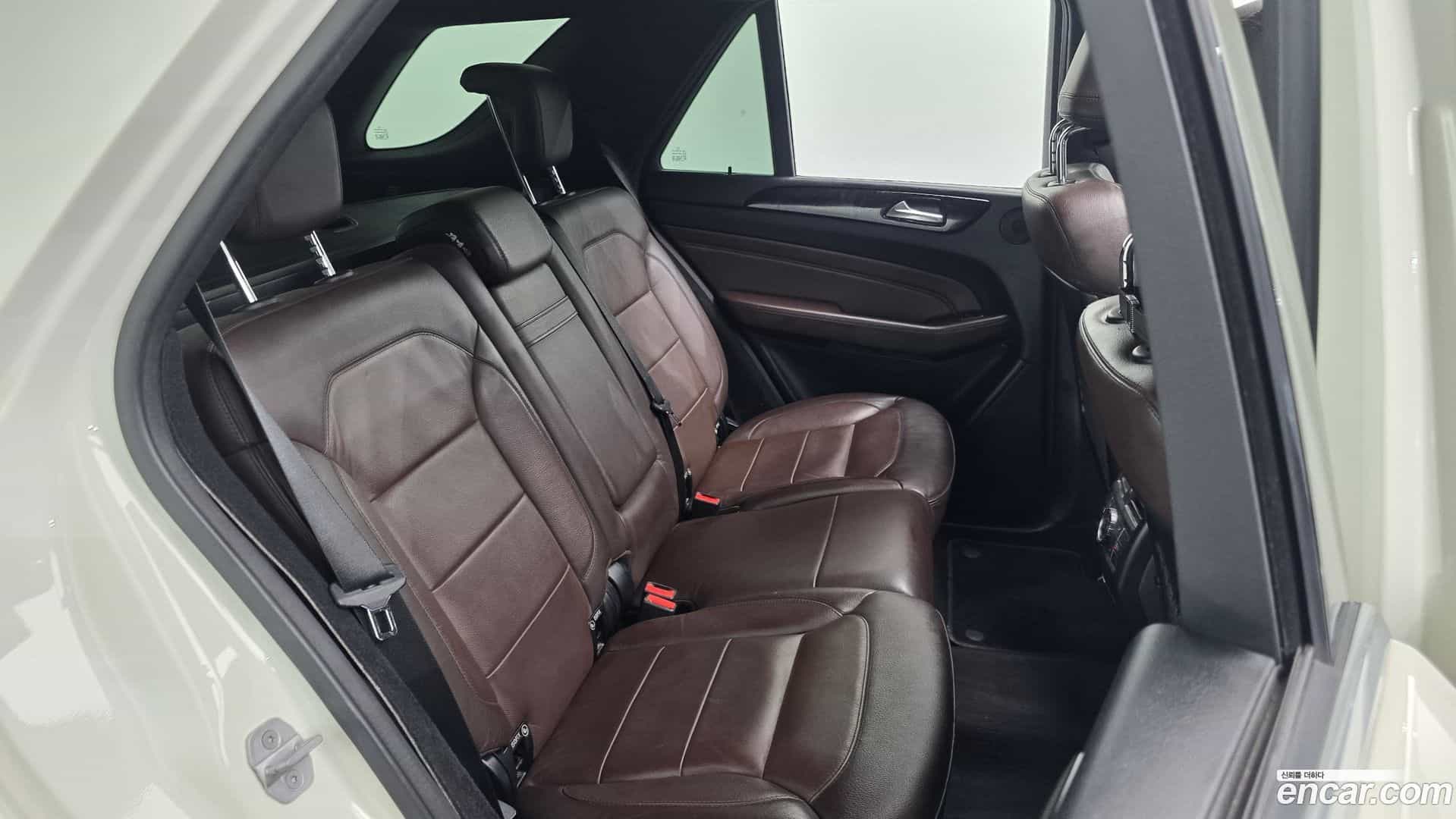 M-class Mercedes-Benz 2012.10-INNER-036