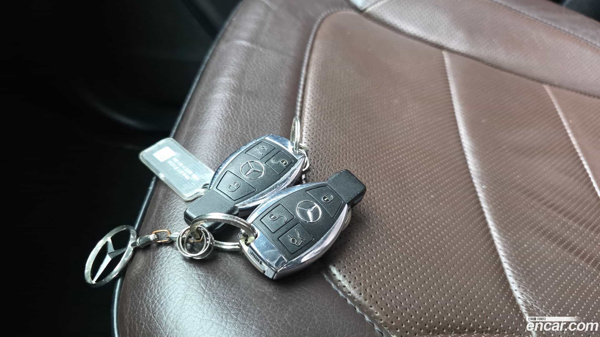 M-class Mercedes-Benz 2012.10-OPTION-045