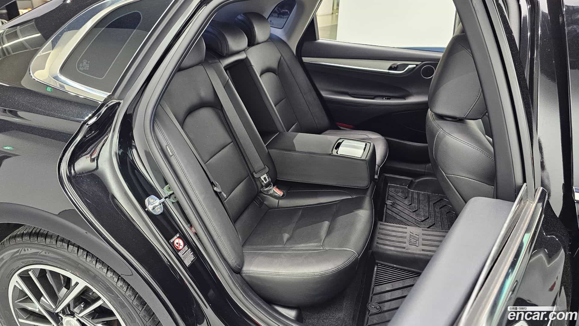 Grandeur Hyundai 2021.7-OPTION-015