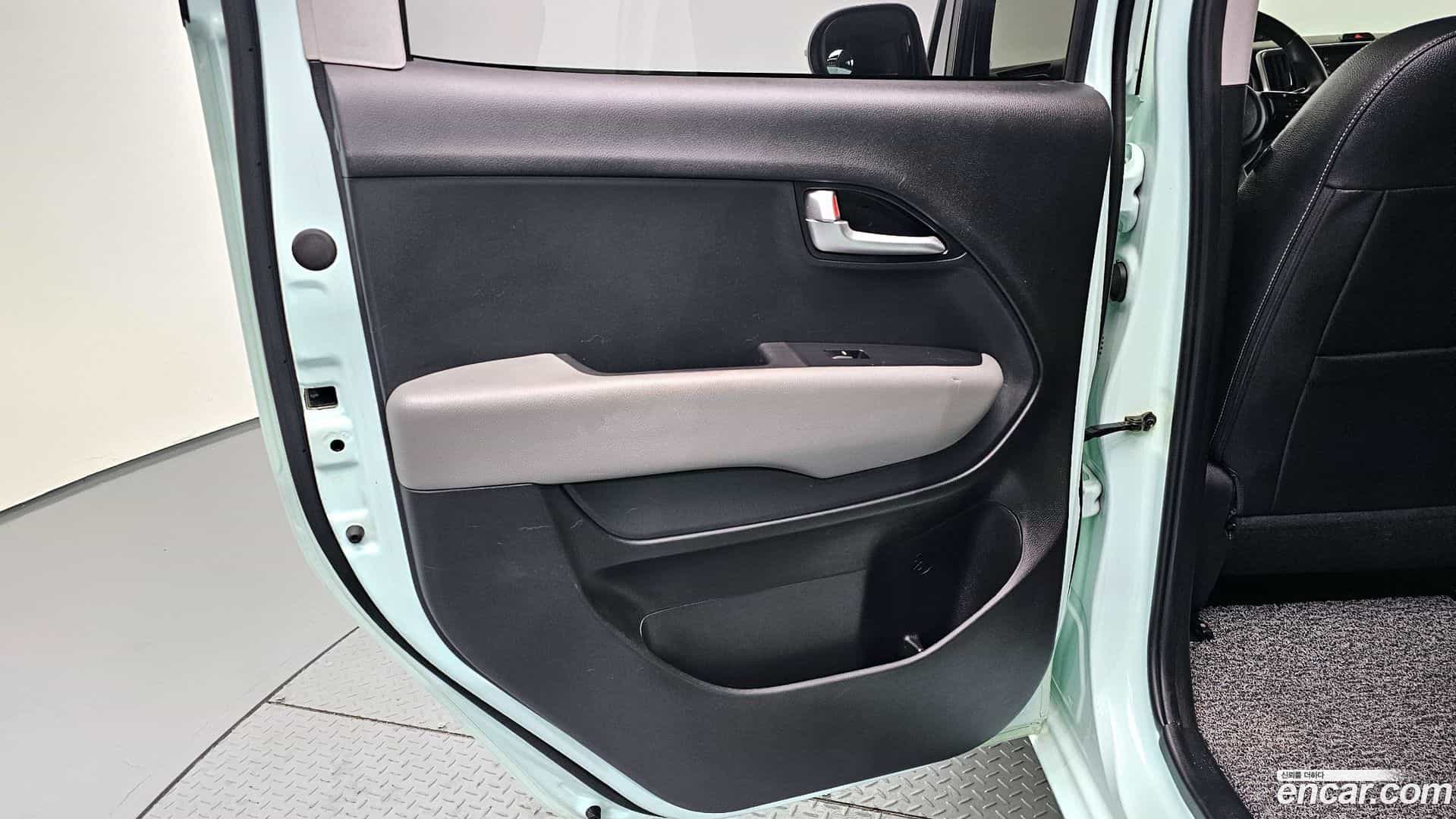 RAY Kia 2021.10-INNER-035