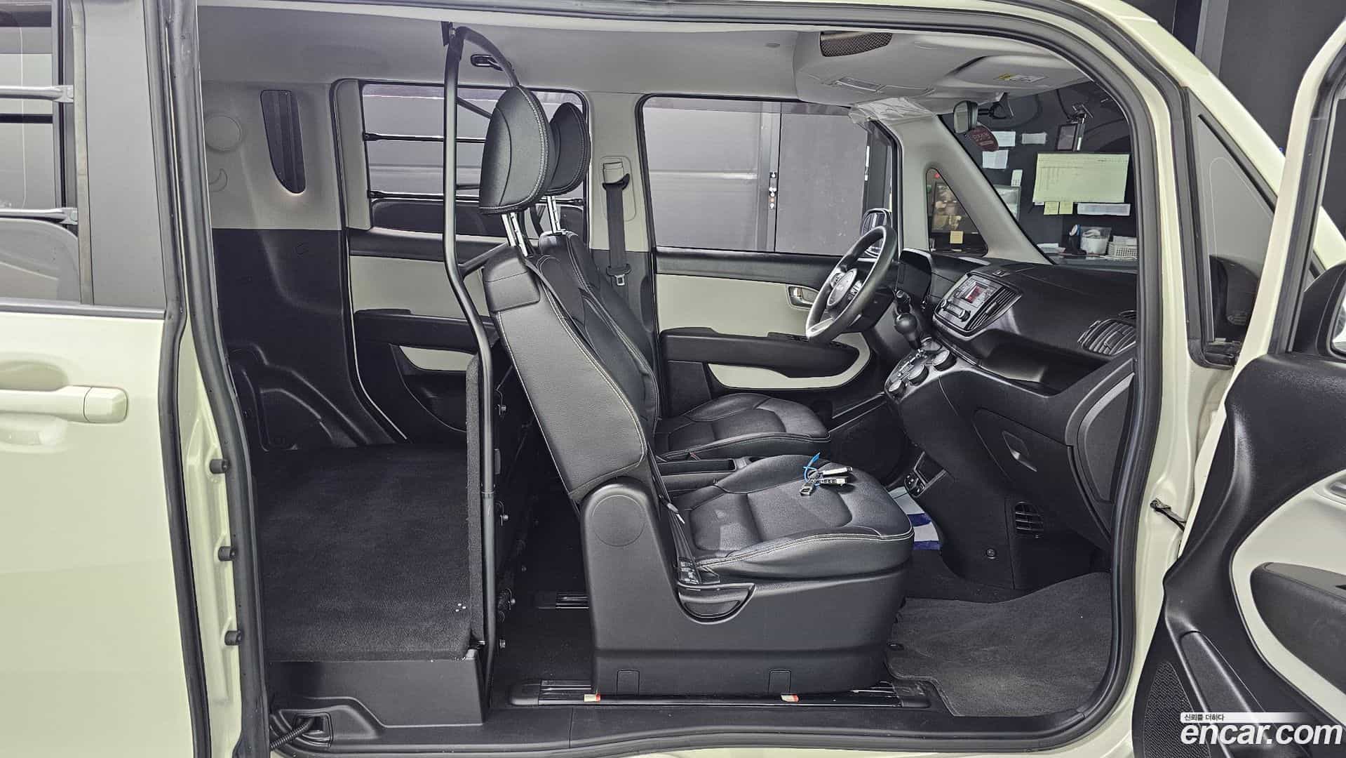 RAY Kia 2023.0-OPTION-016