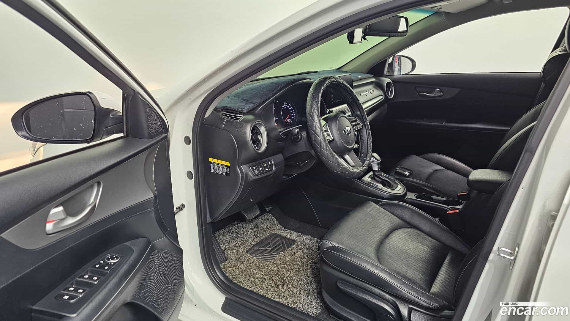 K3 Kia 2019.5-INNER-010