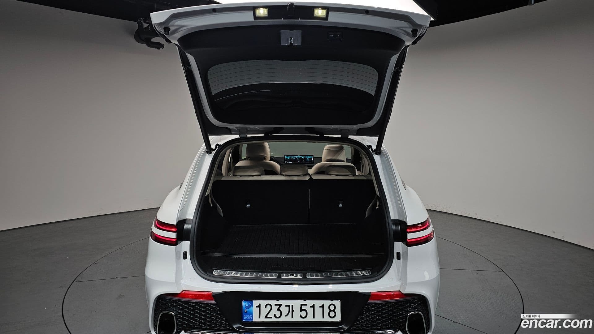 Main__Slider__Photo:GV70 Genesis 2022.3-19