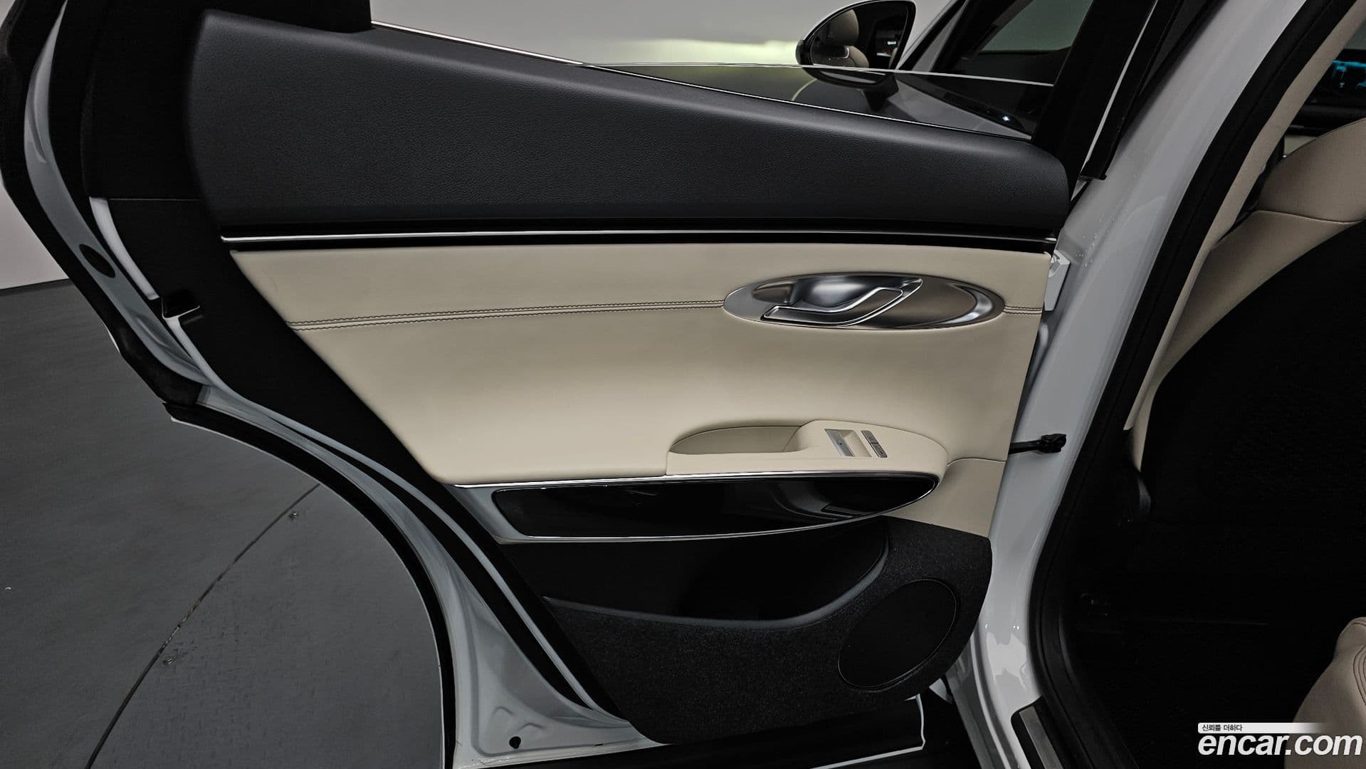 Main__Slider__Photo:GV70 Genesis 2022.3-24
