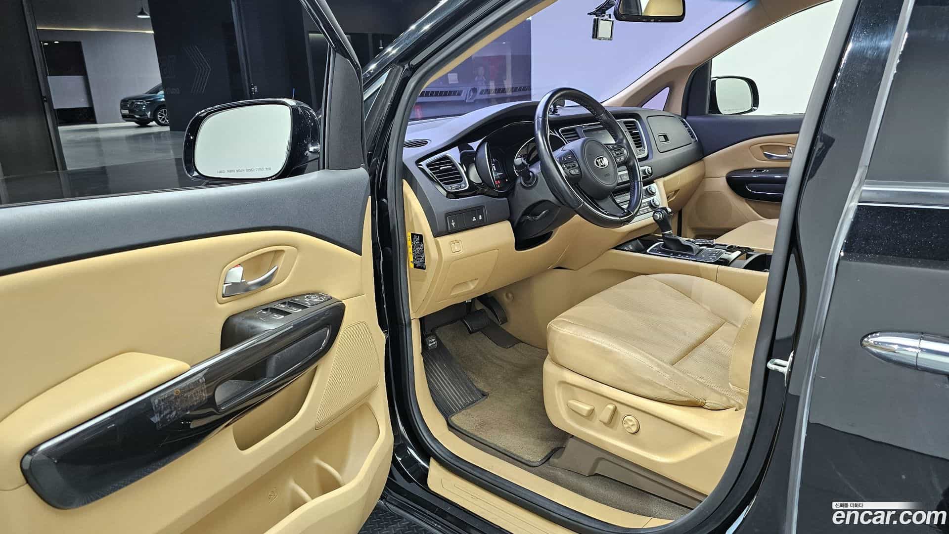 Canival Kia 2014.9-INNER-010