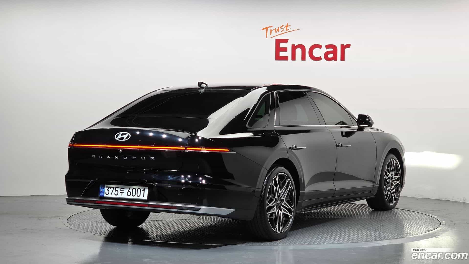 Grandeur Hyundai 2023.7-OUTER-002