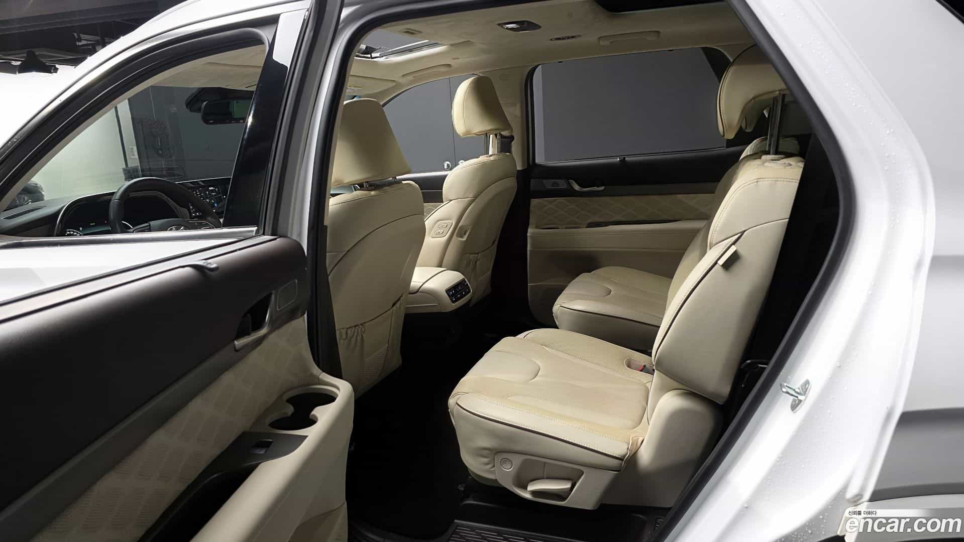 Palisade Hyundai 2021.8-INNER-036