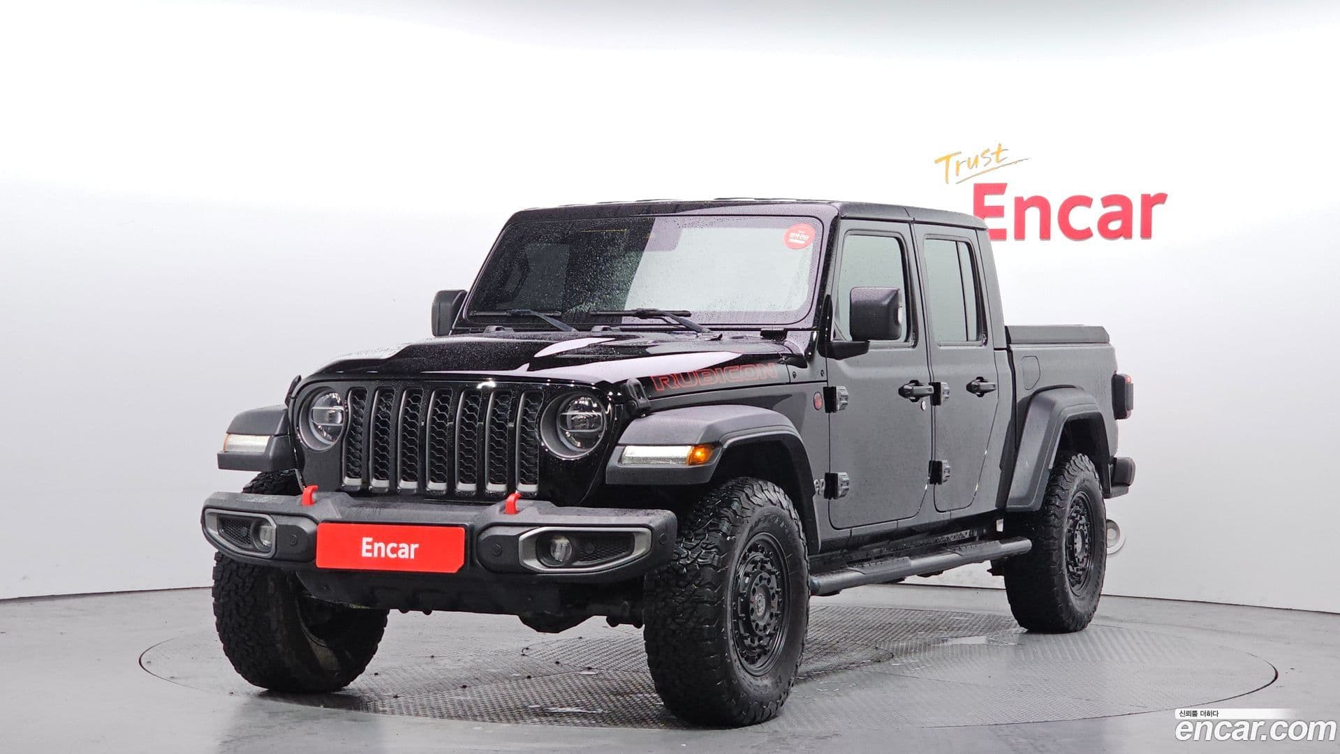 Main__Slider__Photo:Gladiator Jeep 2021.1-0