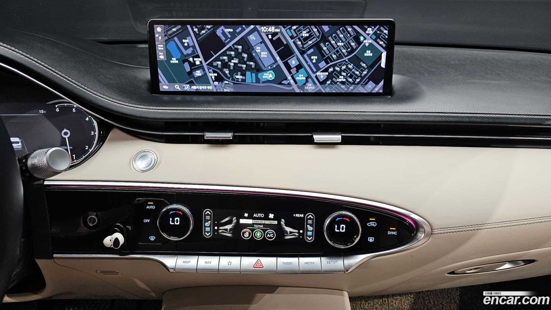 Main__Slider__Photo:GV70 Genesis 2021.3-13