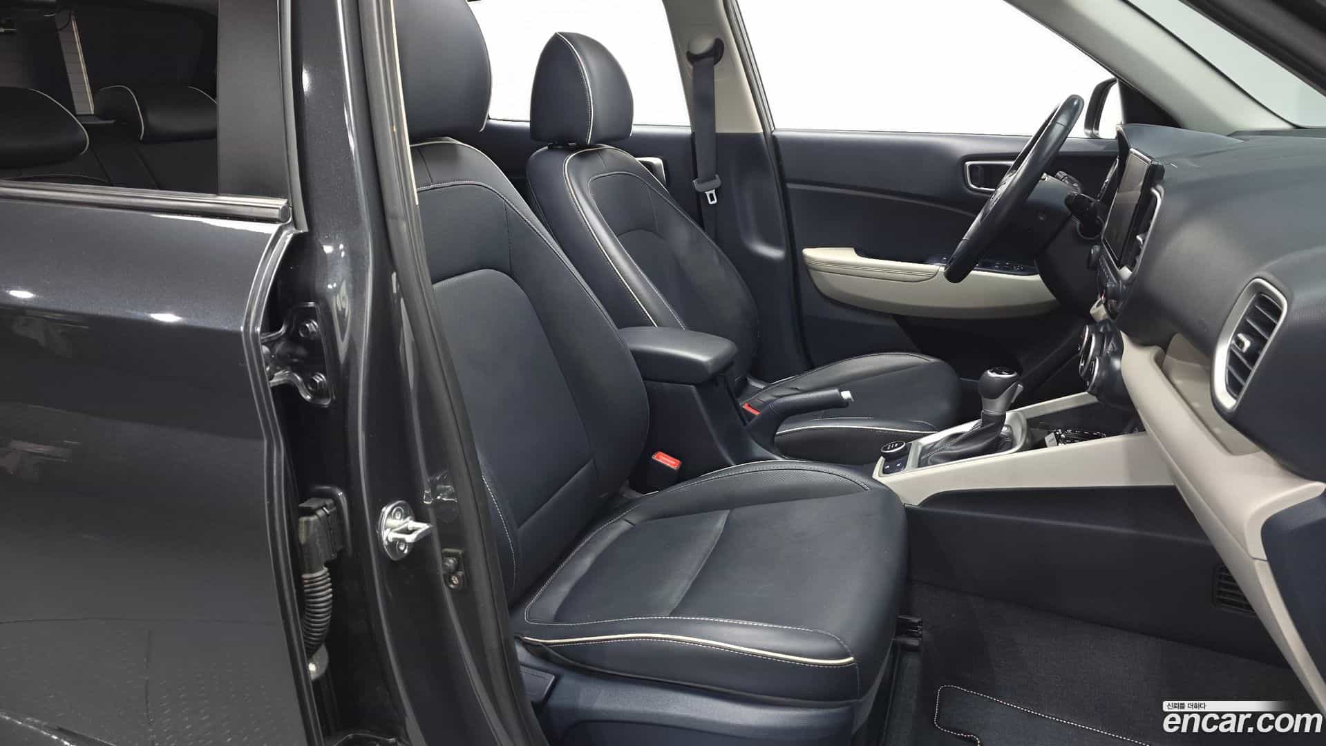 Venue Hyundai 2022.10-OPTION-016