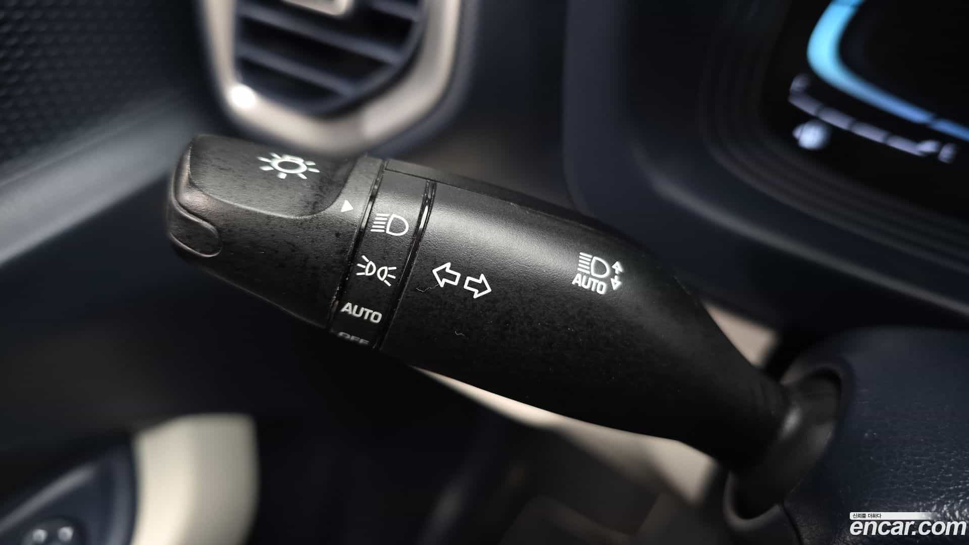Venue Hyundai 2022.10-OPTION-043