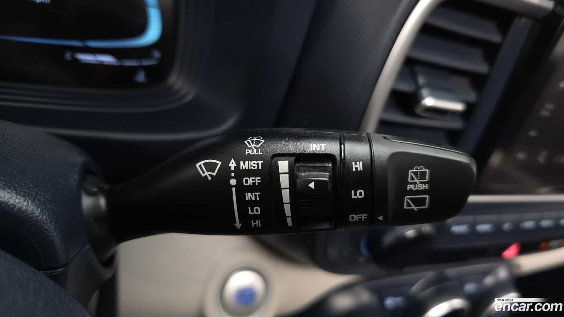 Venue Hyundai 2022.10-OPTION-044