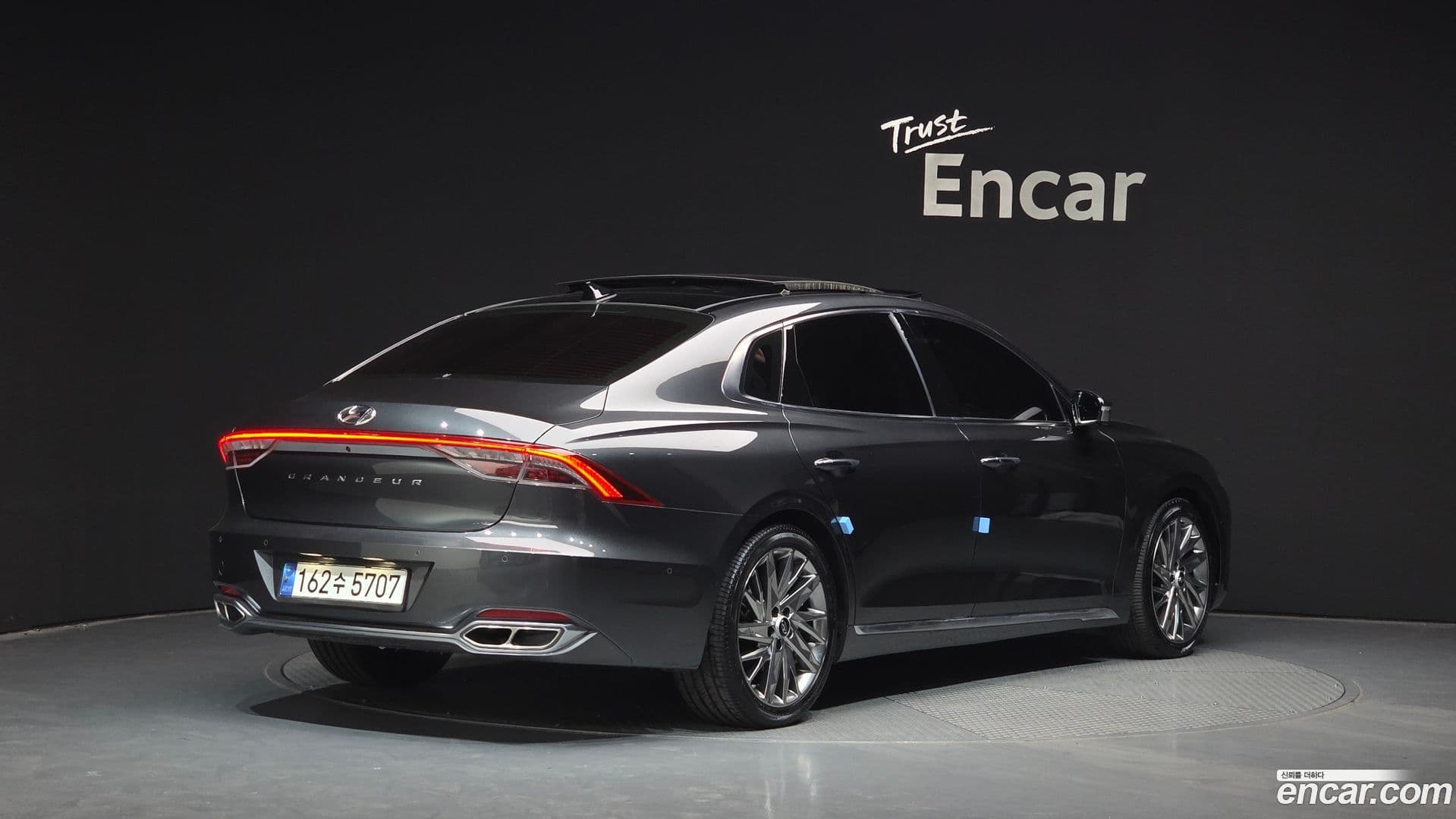 Main__Slider__Photo:Grandeur Hyundai 2020.11-1