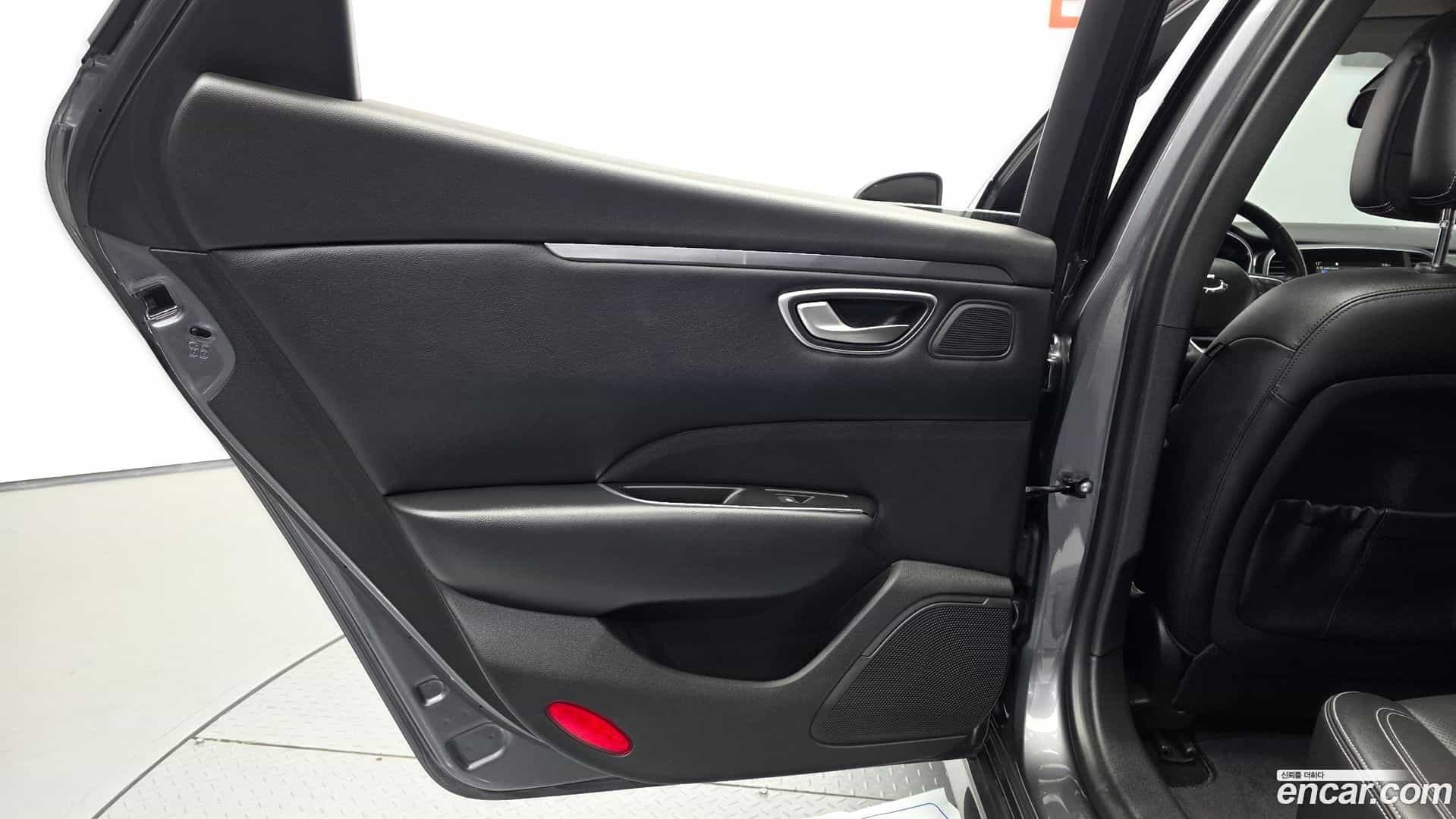 SM6 Renault Korea 2022.6-INNER-035