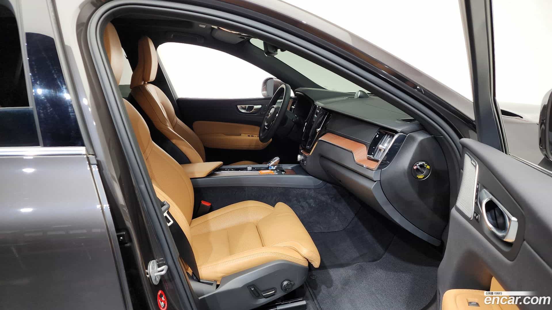 XC60 Volvo 2024.2-OPTION-015