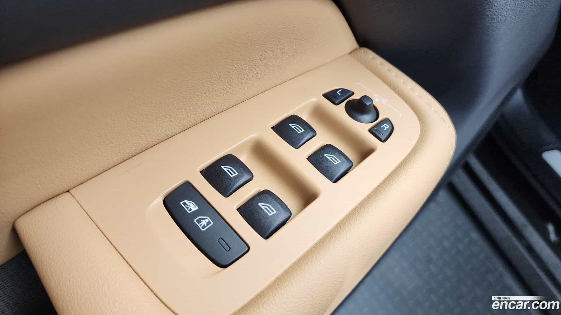 XC60 Volvo 2024.2-OPTION-041