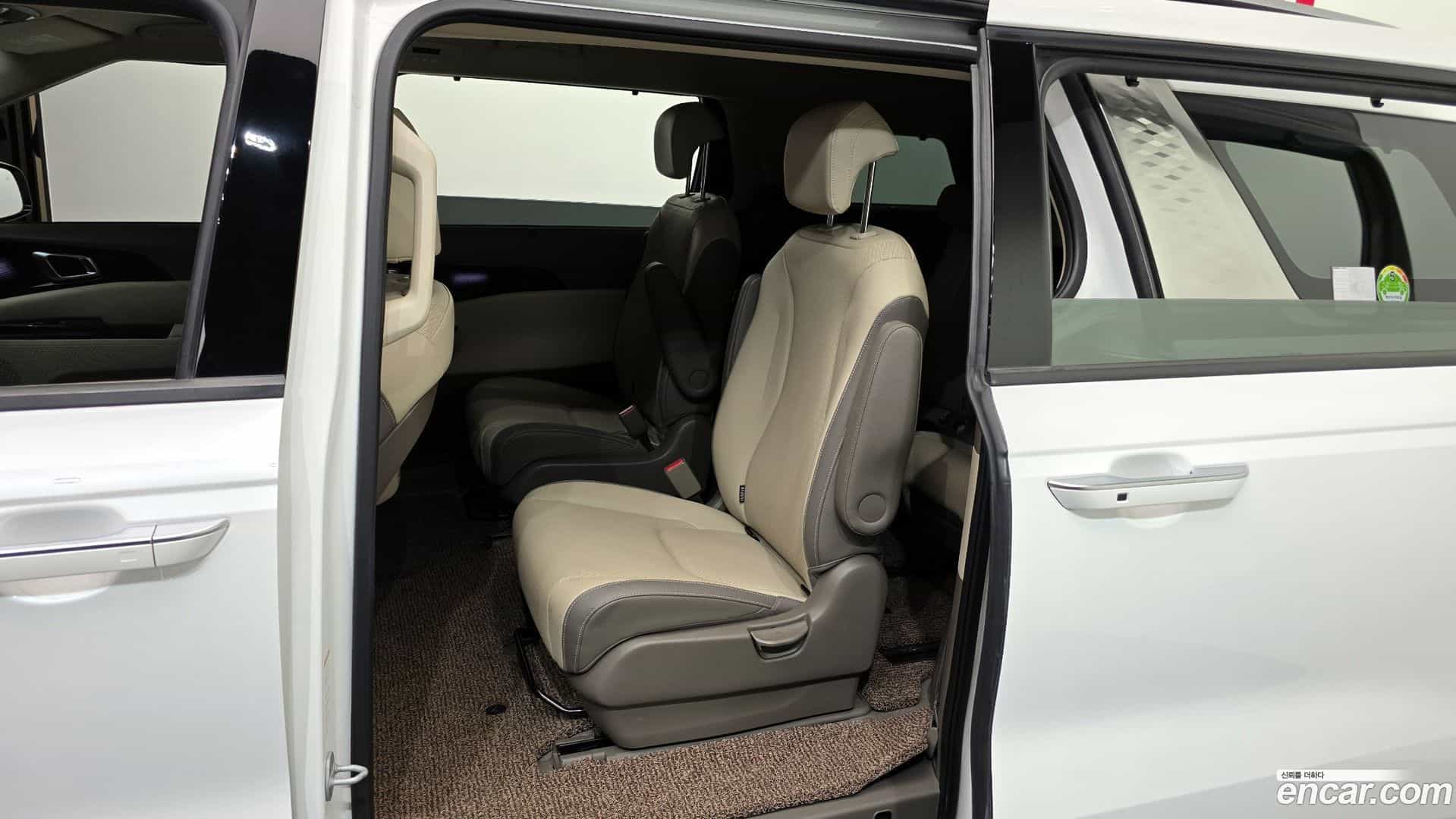 Canival Kia 2023.1-OPTION-015