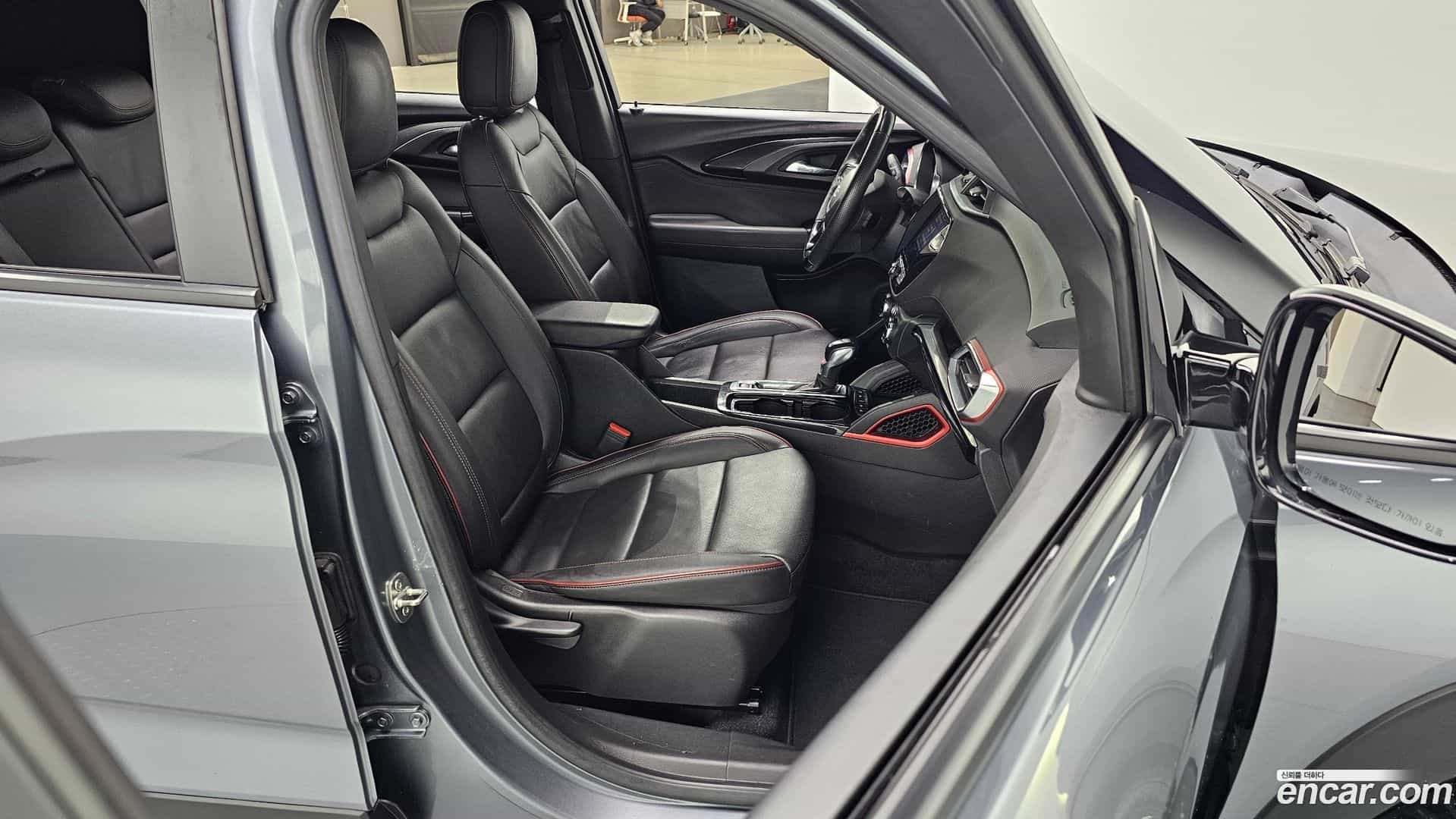 Trailblazer Chevrolet 2022.2-INNER-010