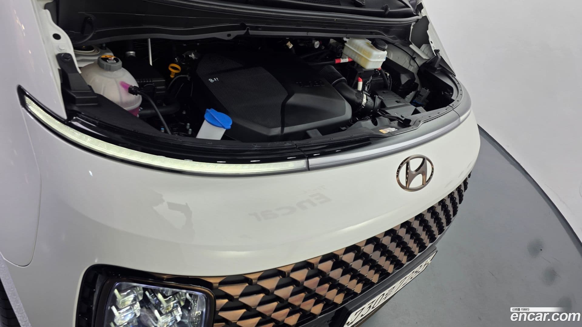 Main__Slider__Photo:Staria Hyundai 2024.2-5