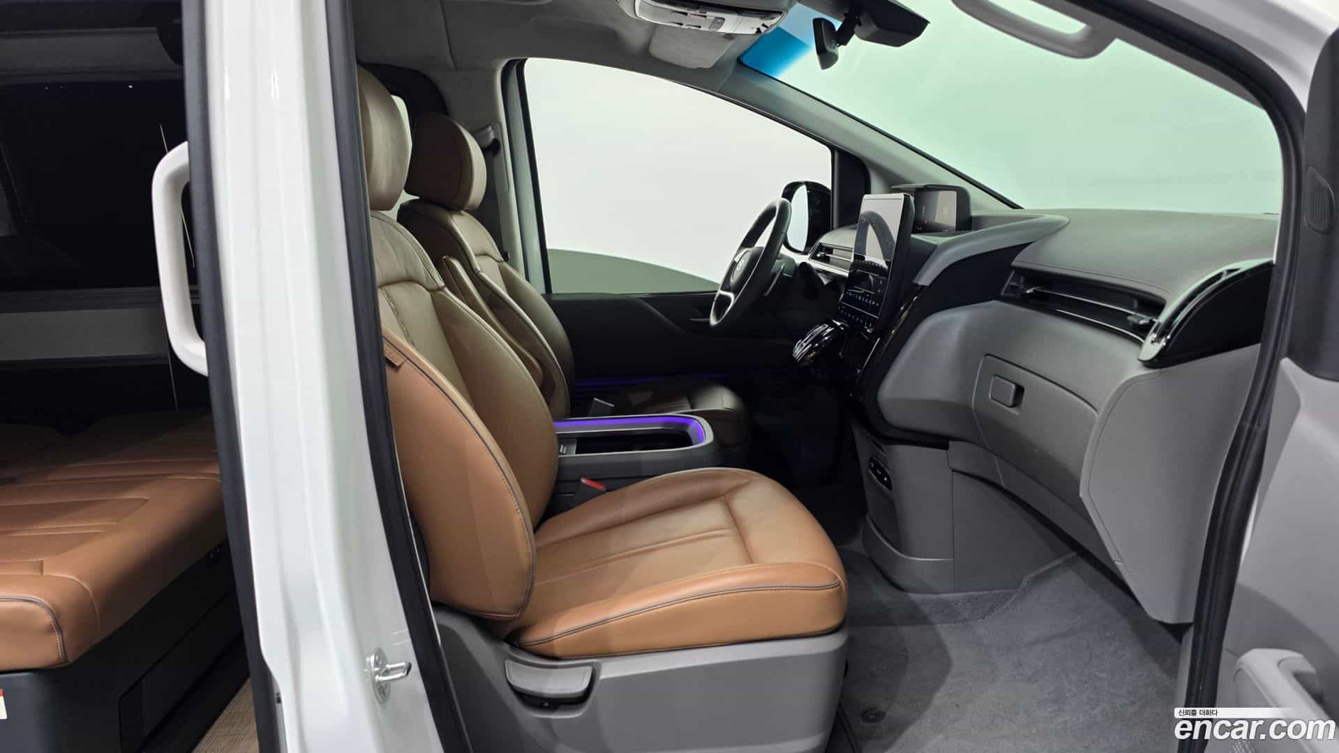 Staria Hyundai 2024.2-OPTION-015