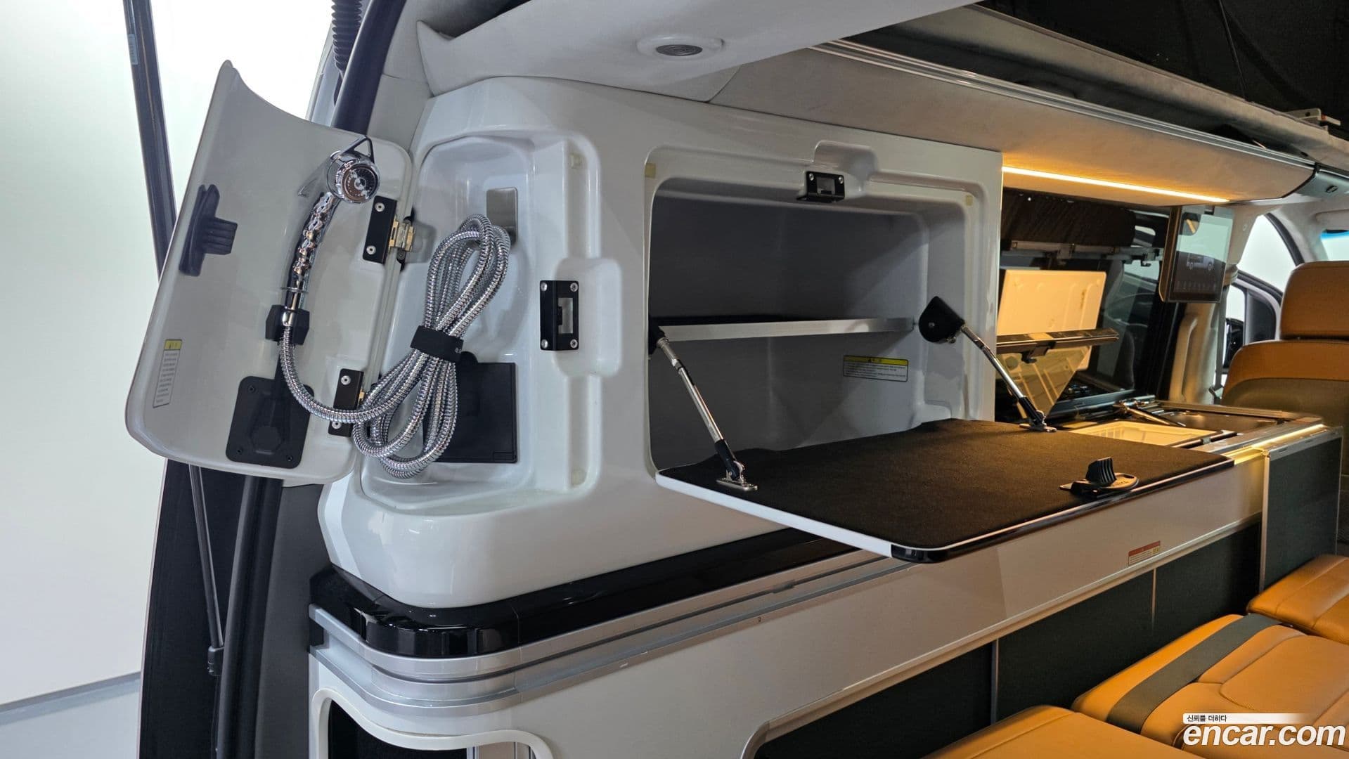 Main__Slider__Photo:Staria Hyundai 2024.2-17
