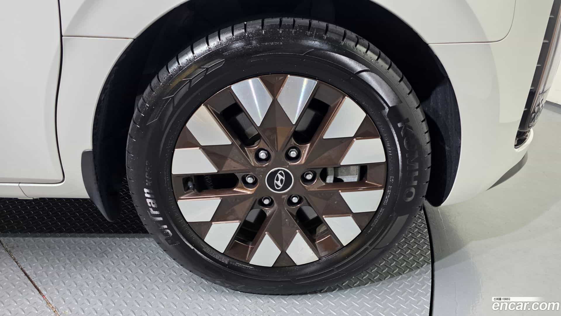 Staria Hyundai 2024.2-OUTER-031