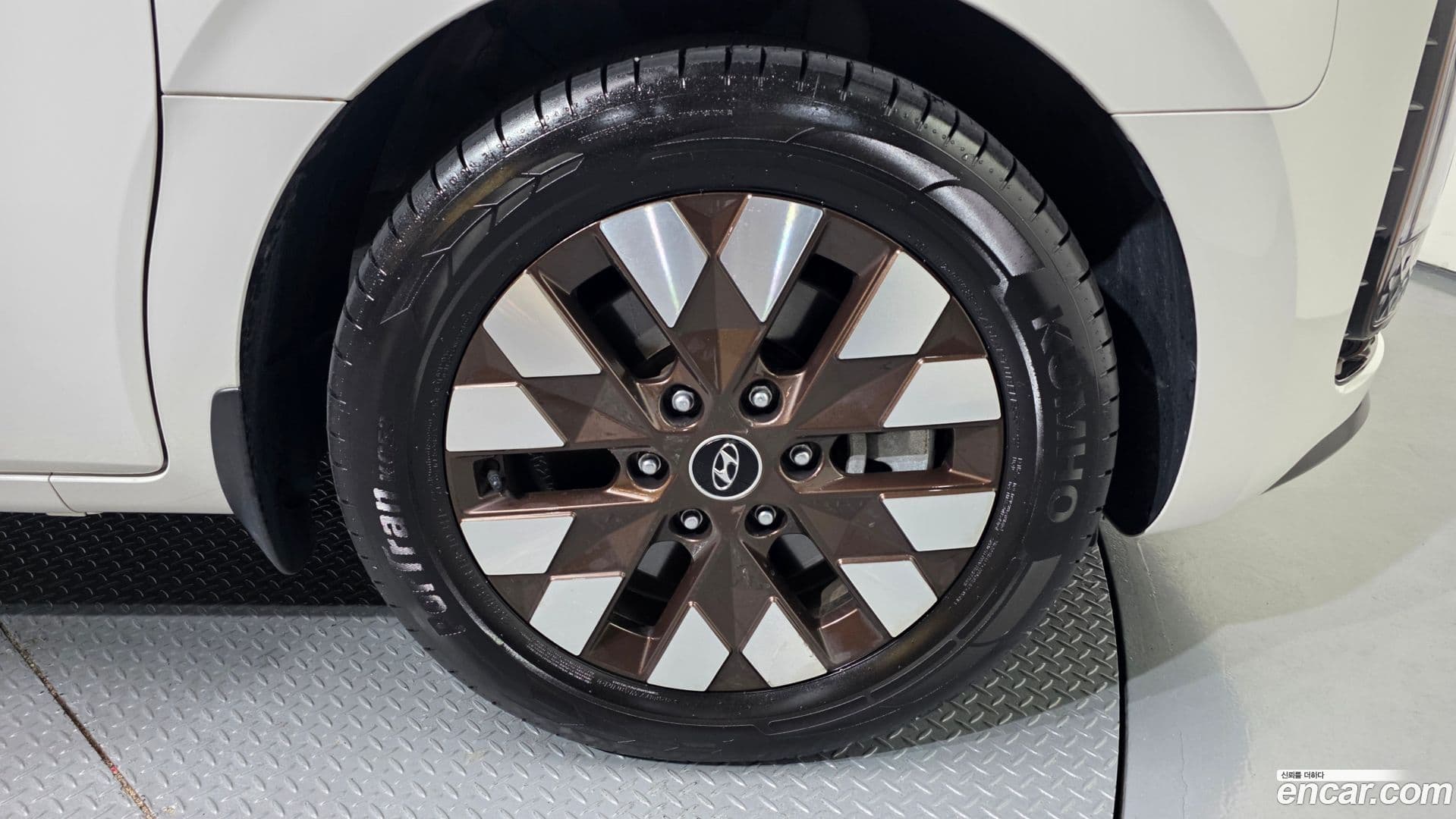 Main__Slider__Photo:Staria Hyundai 2024.2-20