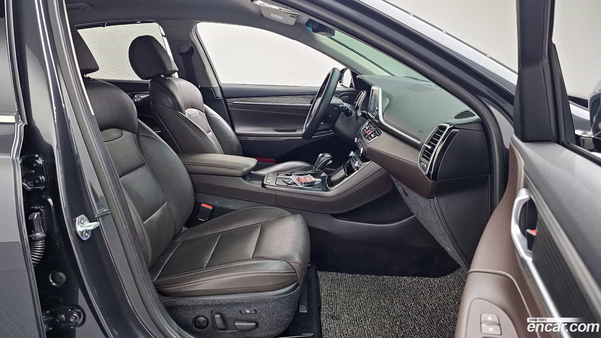 Grandeur Hyundai 2019.0-OPTION-015